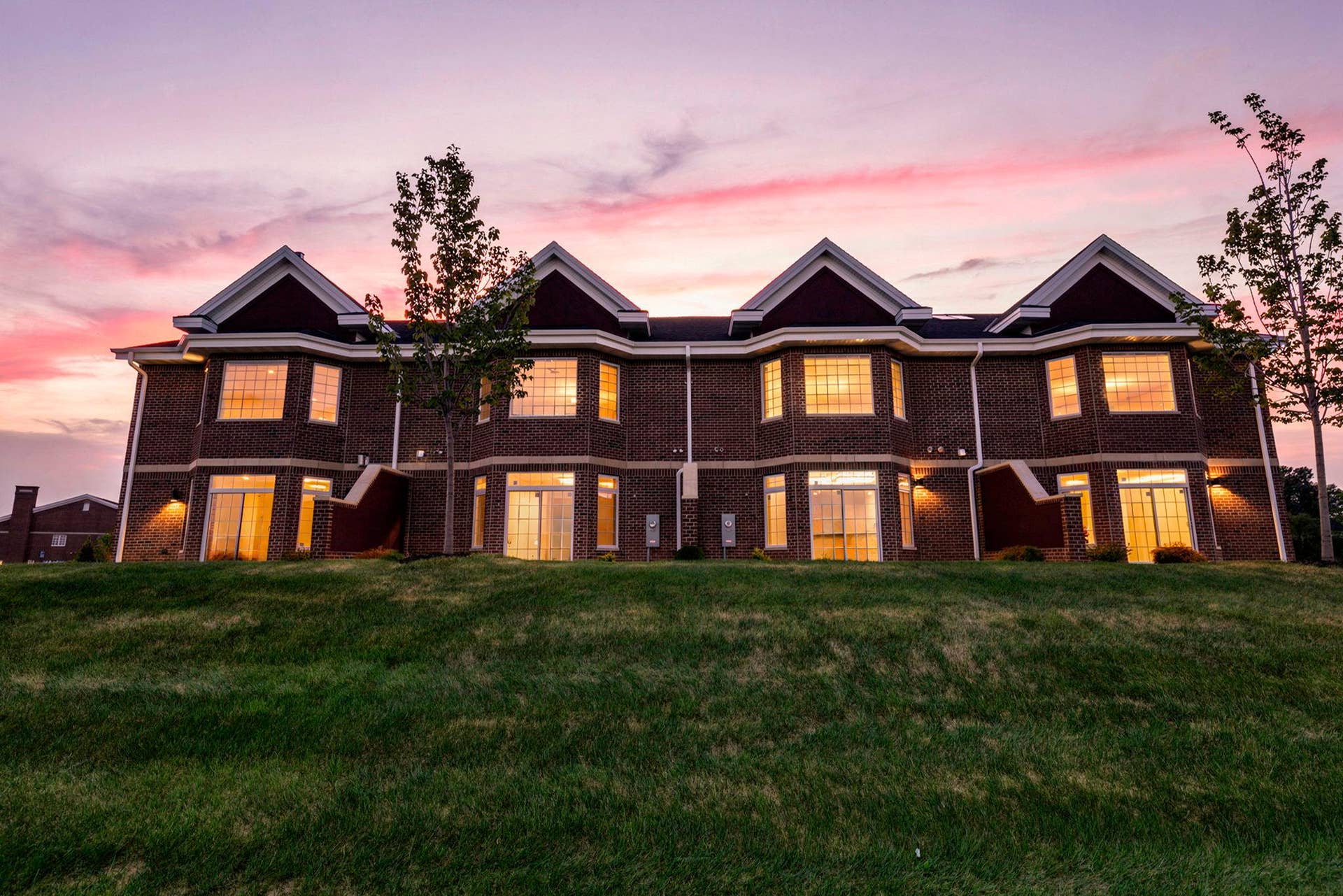 10814 Falling Water Lane, #A, Woodbury, MN 55129 Welcome Home!