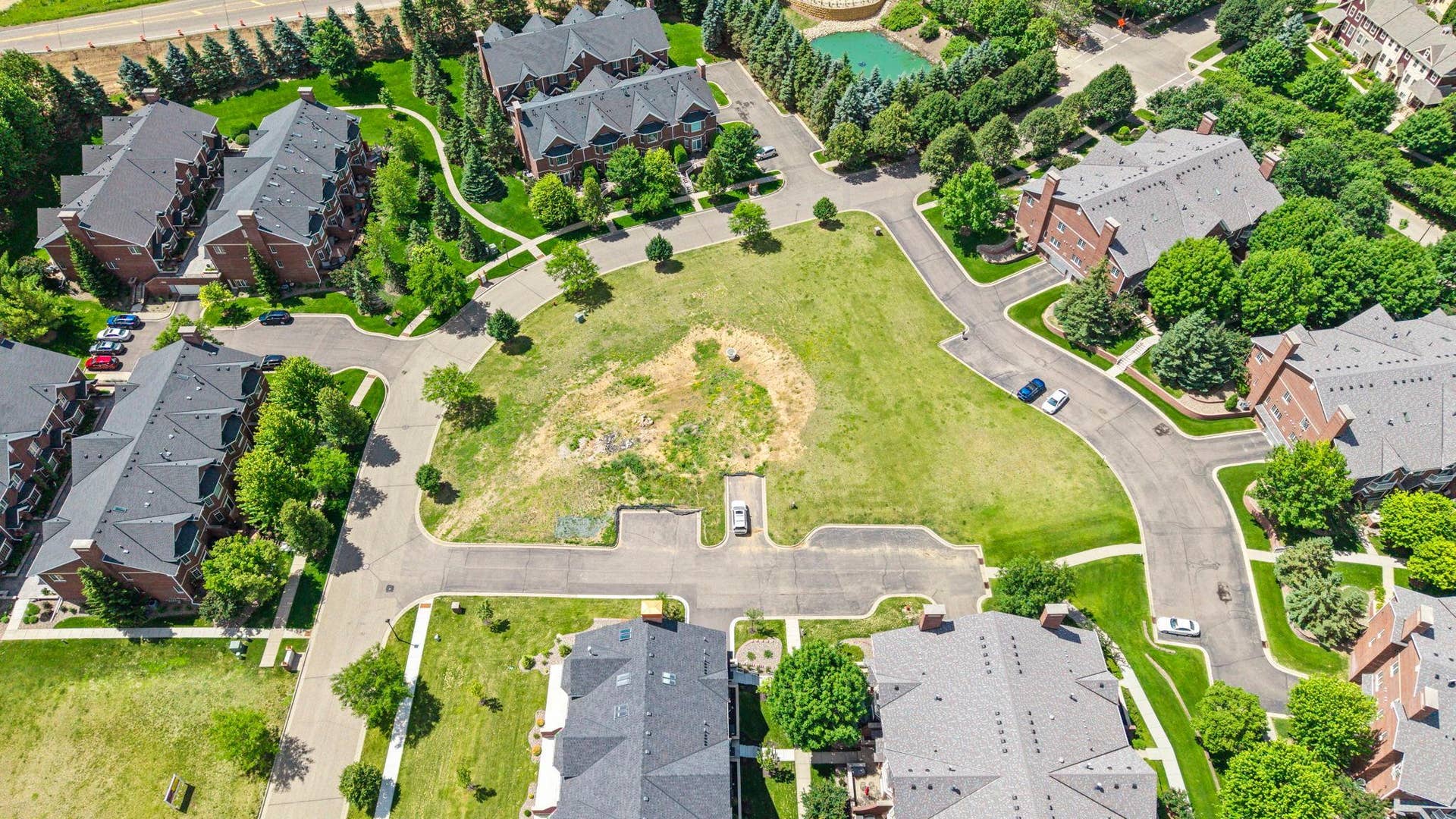 10814 Falling Water Lane, #A, Woodbury, MN 55129 10814 Falling Water Lane, #A, Woodbury, MN 55129