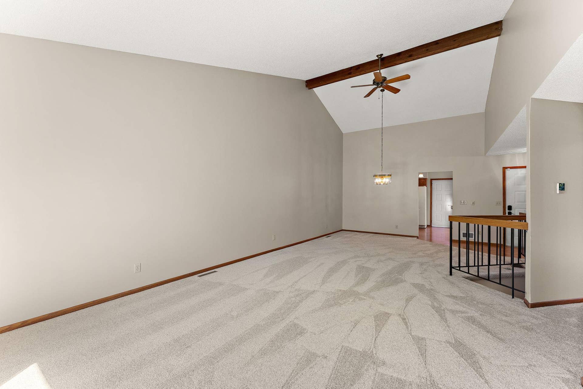 978 Winterberry Drive, Woodbury, MN 55125 978 Winterberry Drive, Woodbury, MN 55125
