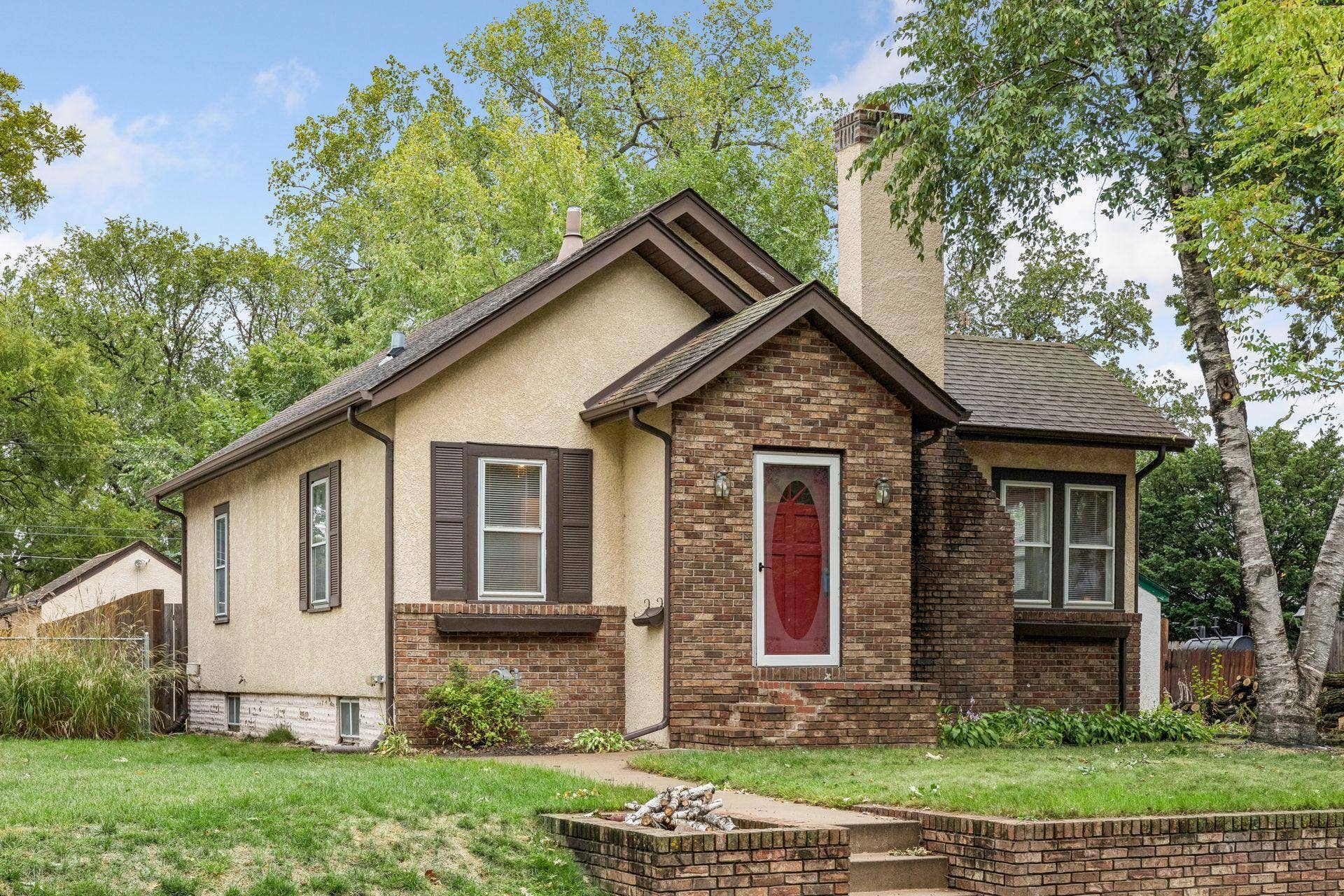 4412 Newton Avenue N, 81, Minneapolis, MN 55412 Welcome to 4412 Newton Ave N