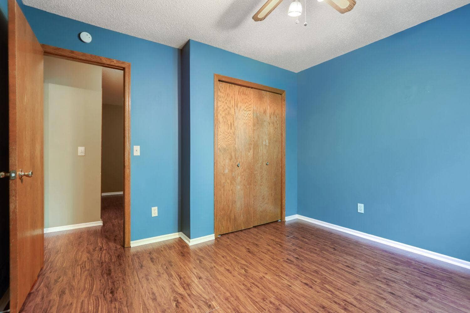 7026 19th Street N, #12, Oakdale, MN 55128 7026 19th St N 12 - Web Quality - 028 - 25 Bedroom.jpg