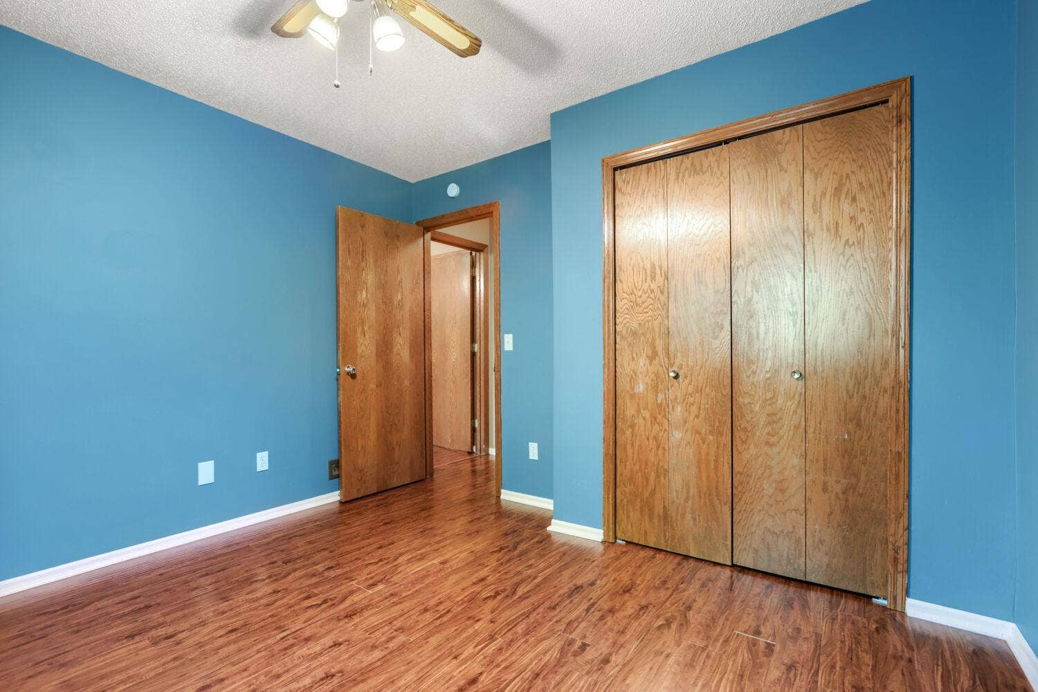 7026 19th Street N, #12, Oakdale, MN 55128 7026 19th St N 12 - Web Quality - 029 - 26 Bedroom.jpg