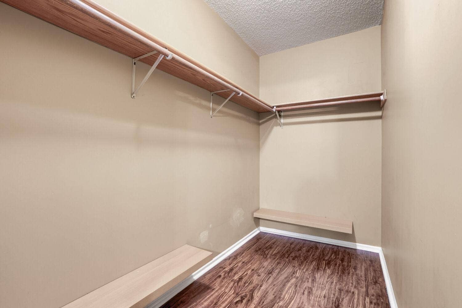 7026 19th Street N, #12, Oakdale, MN 55128 7026 19th St N 12 - Web Quality - 026 - 23 Primary Bedroom Closet.jpg