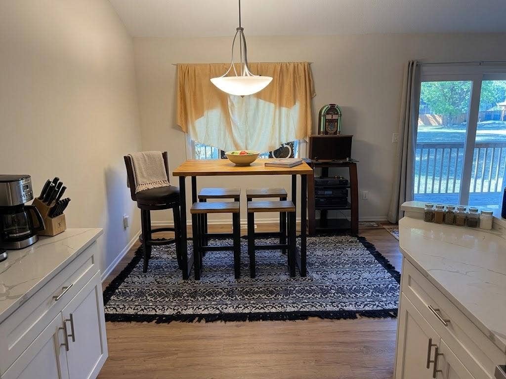 11012 Trail West Road, Bloomington, MN 55437 Dining Room AI Enhanced