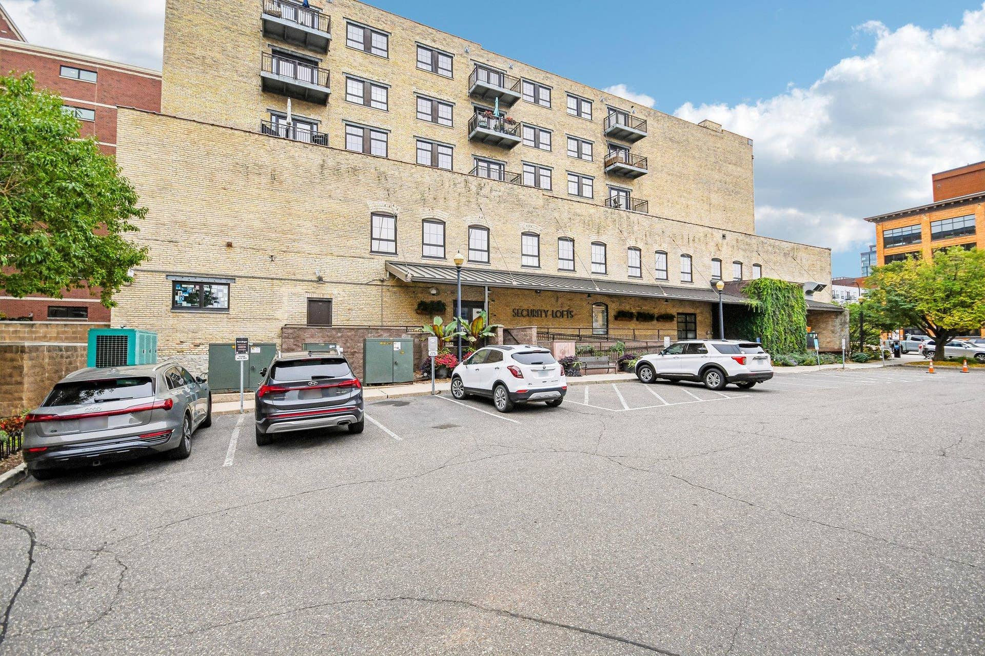 404 Washington Avenue N, #202, 59, Minneapolis, MN 55401