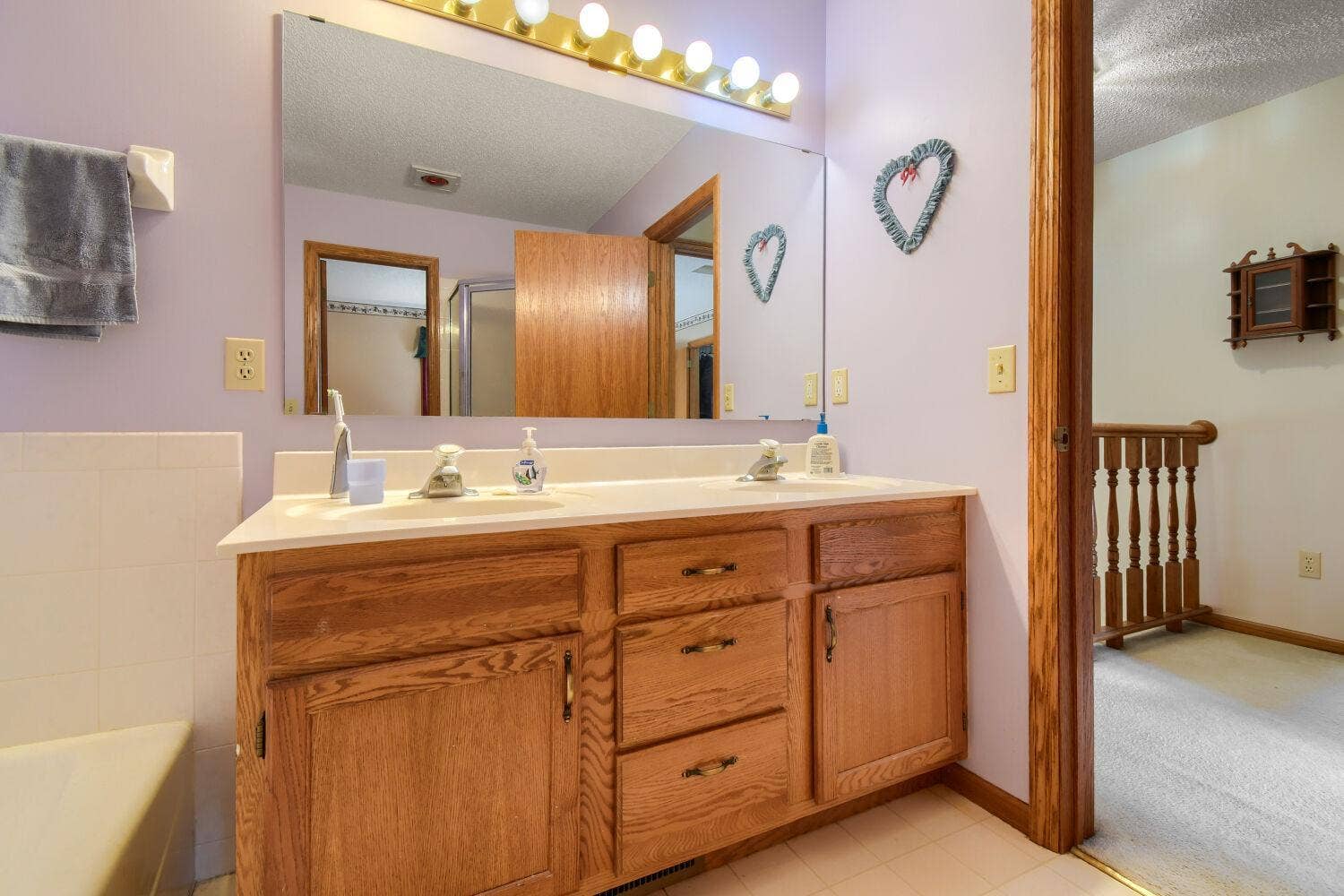 4670 Manor Drive, Eagan, MN 55123 4670 Manor Drive - Web Quality - 022 - 22 Primary Bathroom.jpg