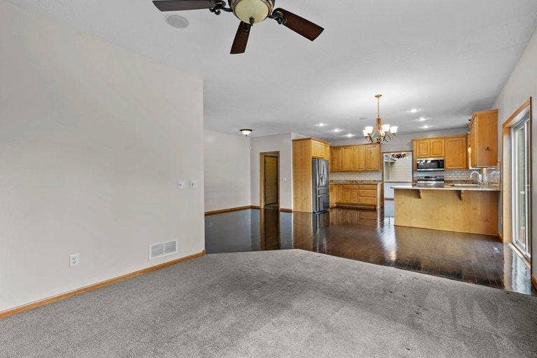 4501 104th Avenue N, Brooklyn Park, MN 55443 012_dsc02296_922.jpg