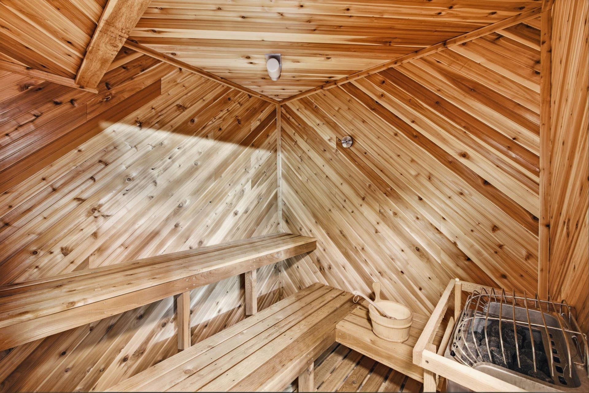 5994 425th St - Lower Level Sauna Room