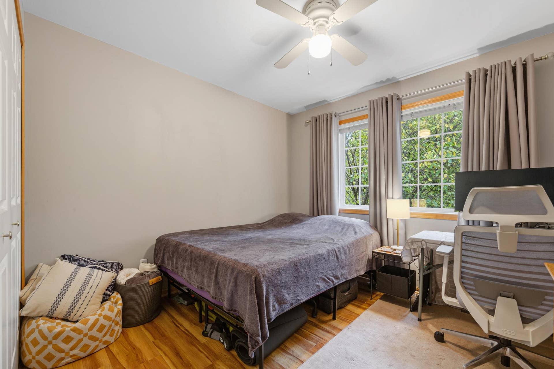 738 Maple Hills Drive, #J, Maplewood, MN 55117 24_22 bedroom 1.jpg