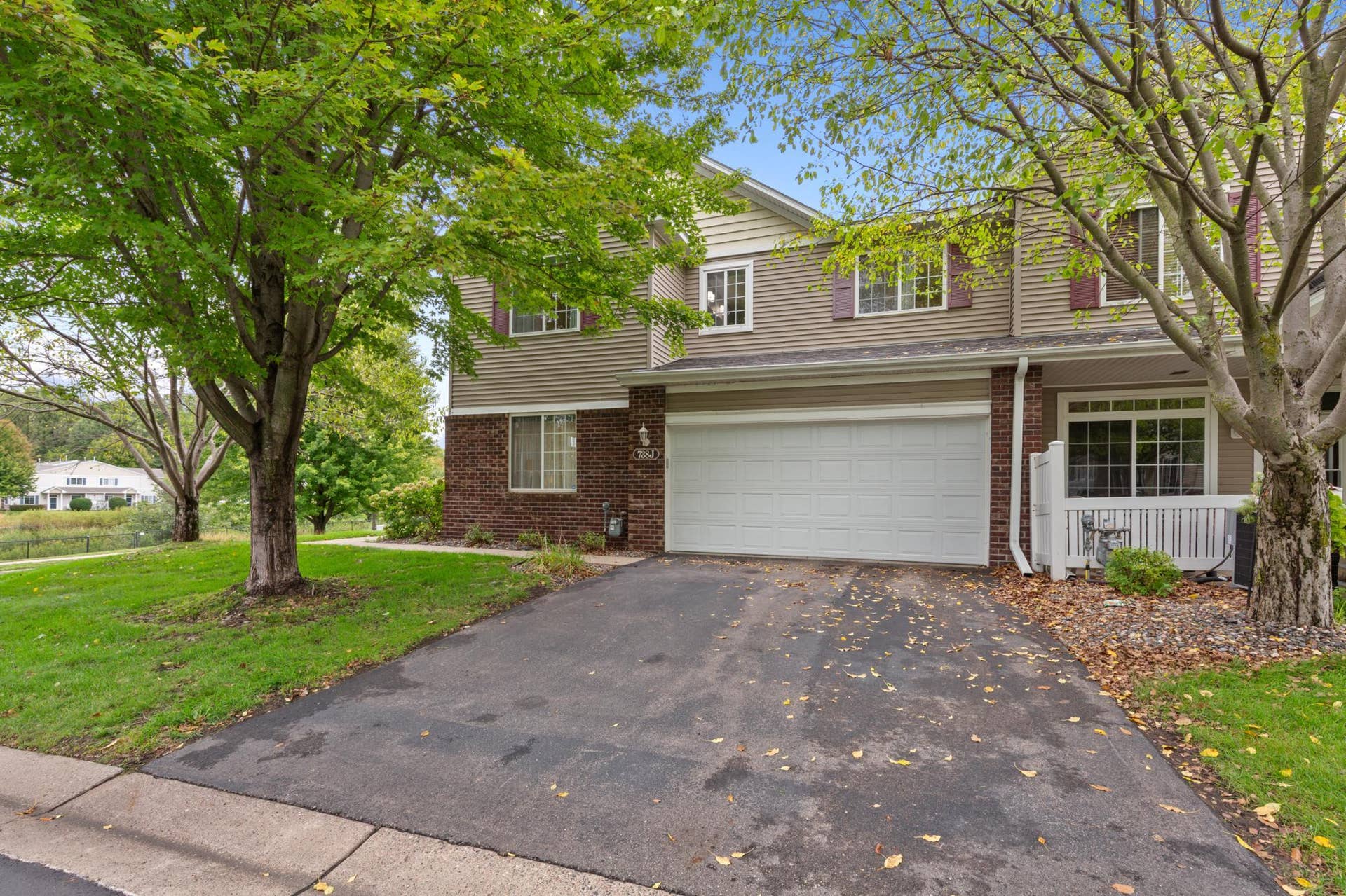 738 Maple Hills Drive, #J, Maplewood, MN 55117 6_5 side.jpg