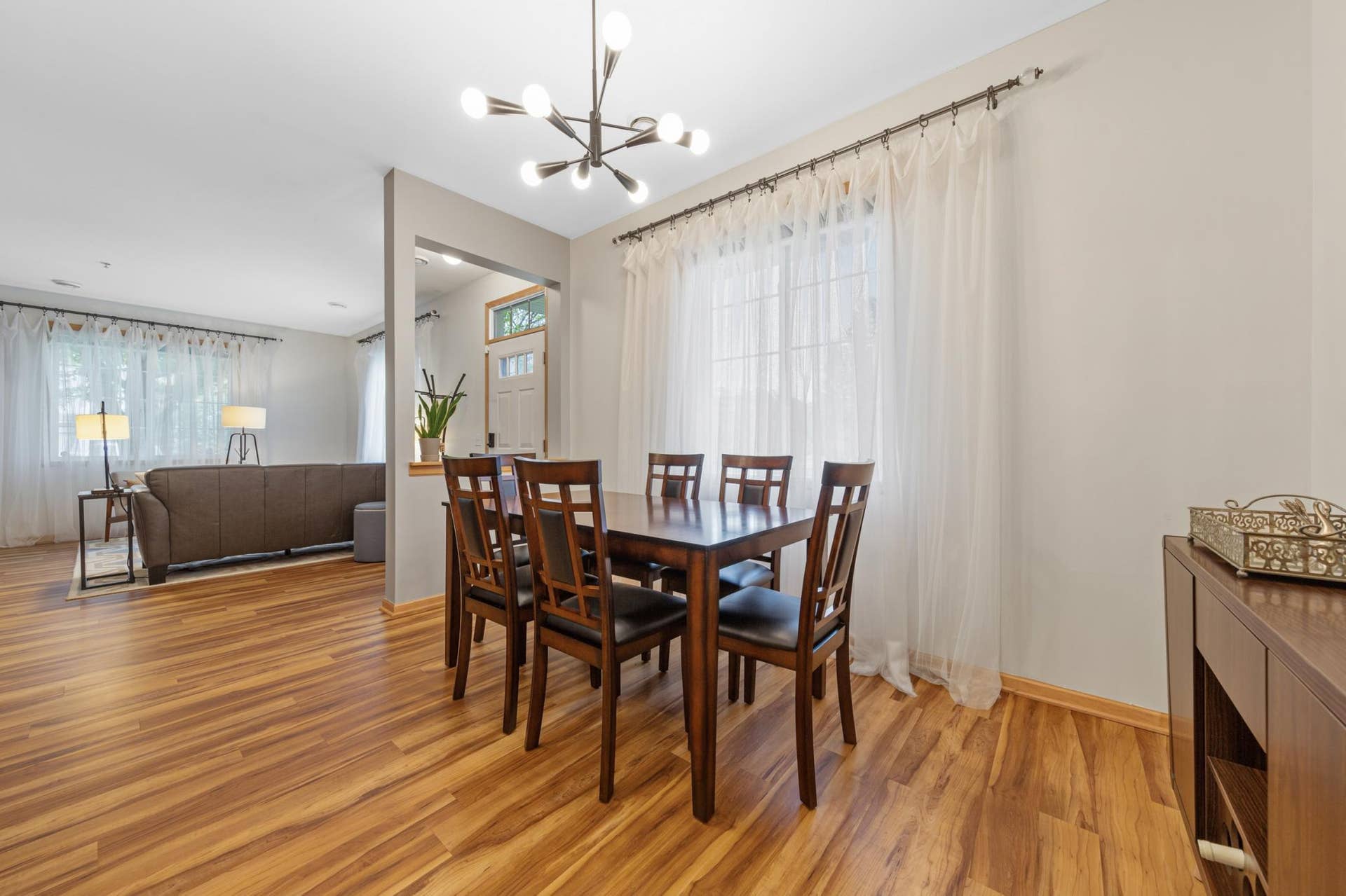 738 Maple Hills Drive, #J, Maplewood, MN 55117 14_12 dining.jpg
