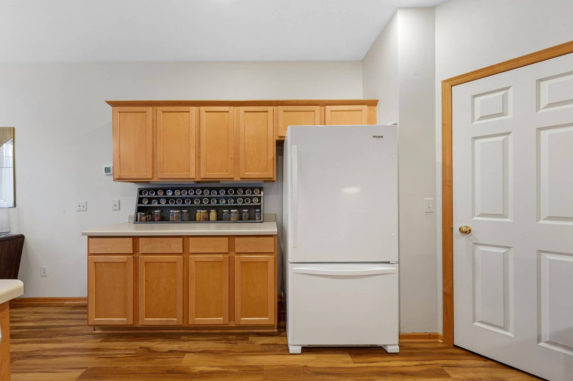 738 Maple Hills Drive, #J, Maplewood, MN 55117 19_17 kitchen.jpg