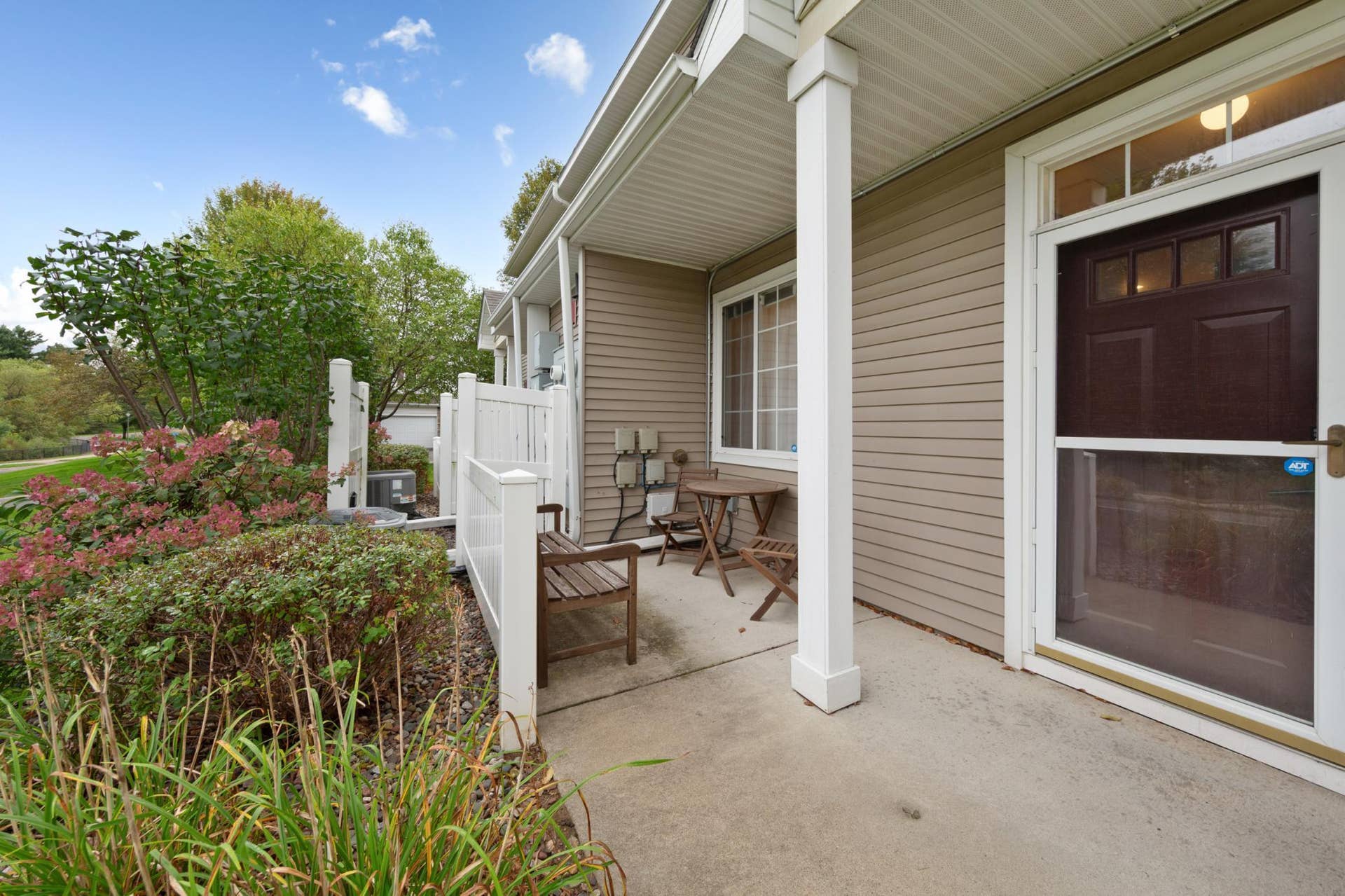 738 Maple Hills Drive, #J, Maplewood, MN 55117 5_4 front.jpg