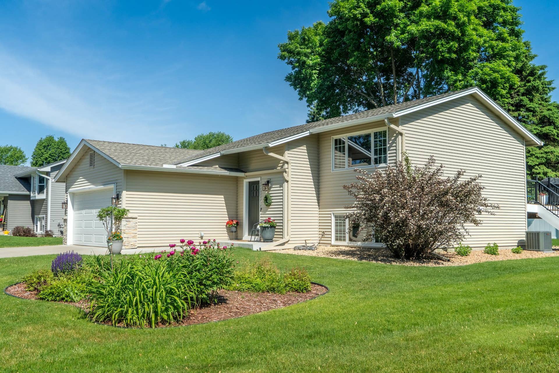 14250 55th Street N, Stillwater, MN 55082 10EXT03.jpg