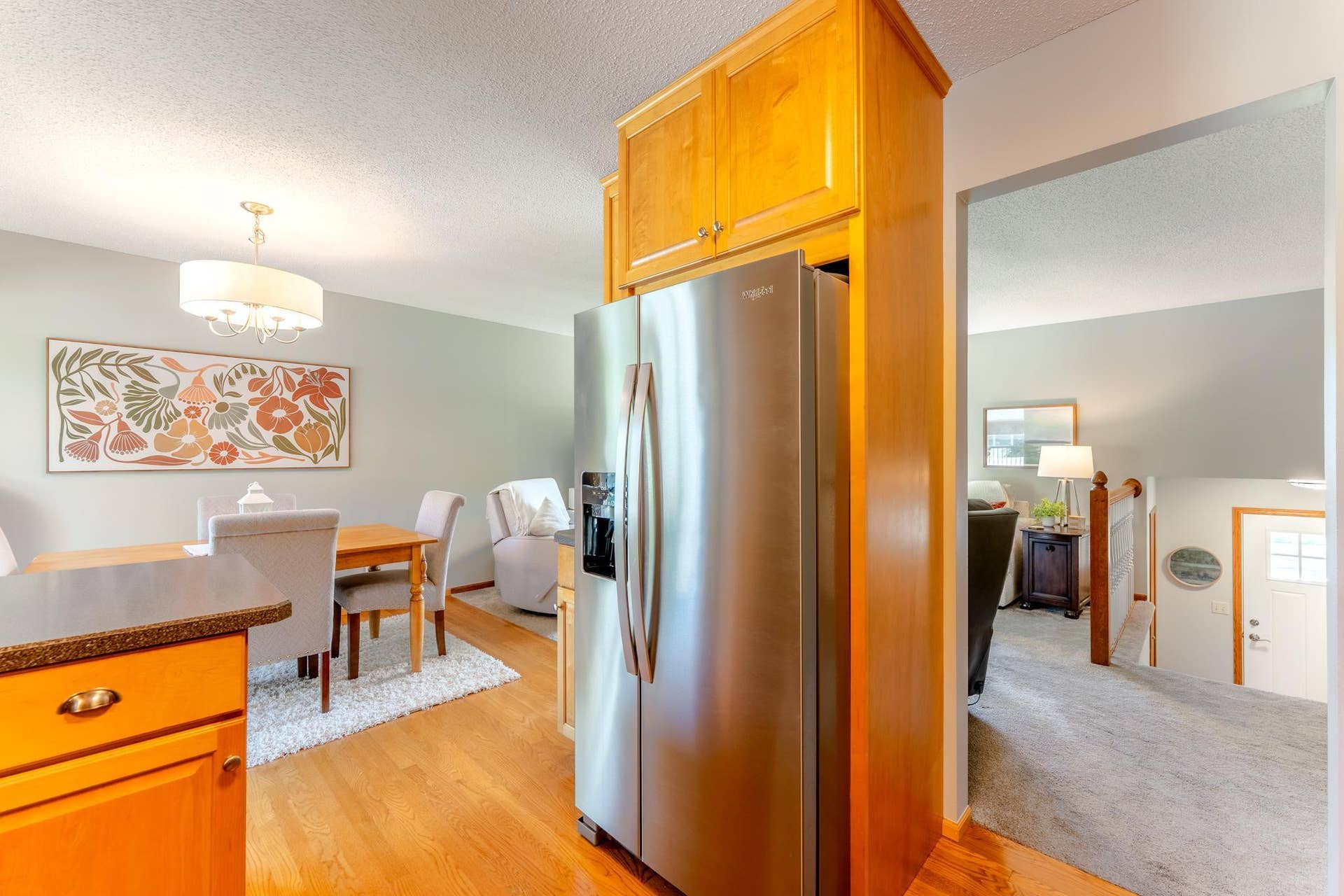 14250 55th Street N, Stillwater, MN 55082 Stainless steel appliances.