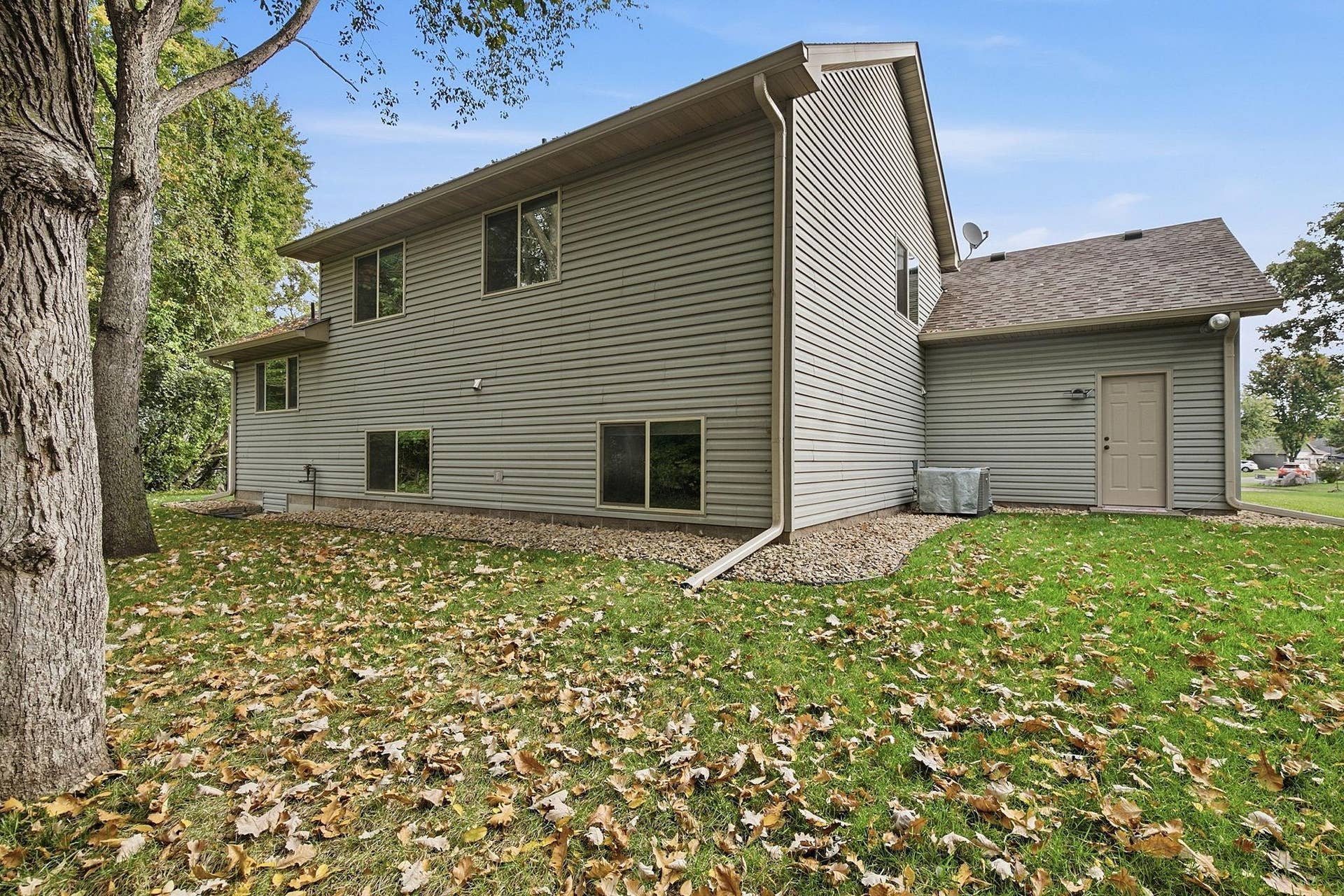 6149 384th Lane, North Branch, MN 55056 51-web-or-mls-6149_384th_Ln_North_Branch_MN_1110.jpg