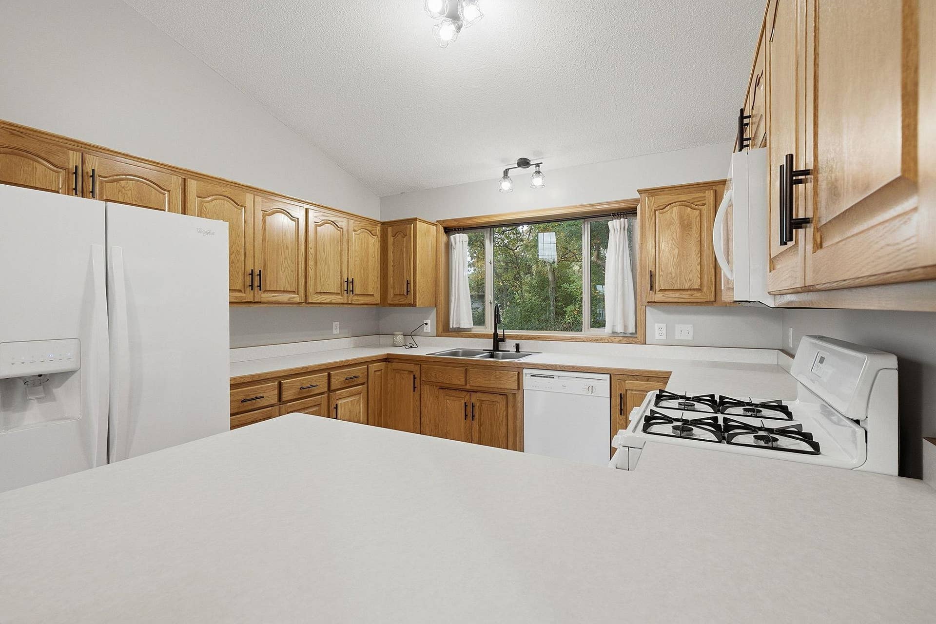 6149 384th Lane, North Branch, MN 55056 14-web-or-mls-6149_384th_Ln_North_Branch_MN_0925.jpg