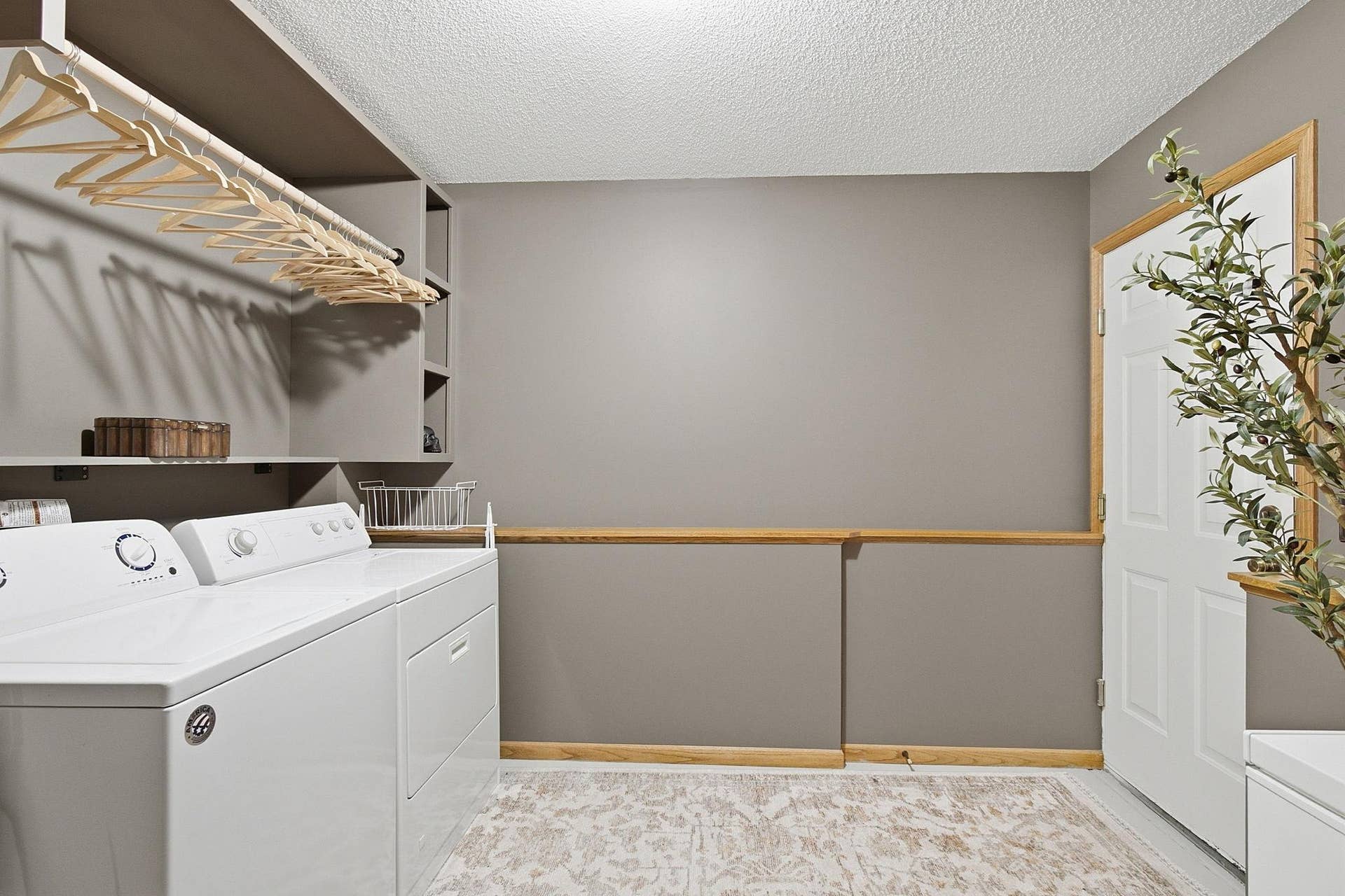 6149 384th Lane, North Branch, MN 55056 34-web-or-mls-6149_384th_Ln_North_Branch_MN_1025.jpg