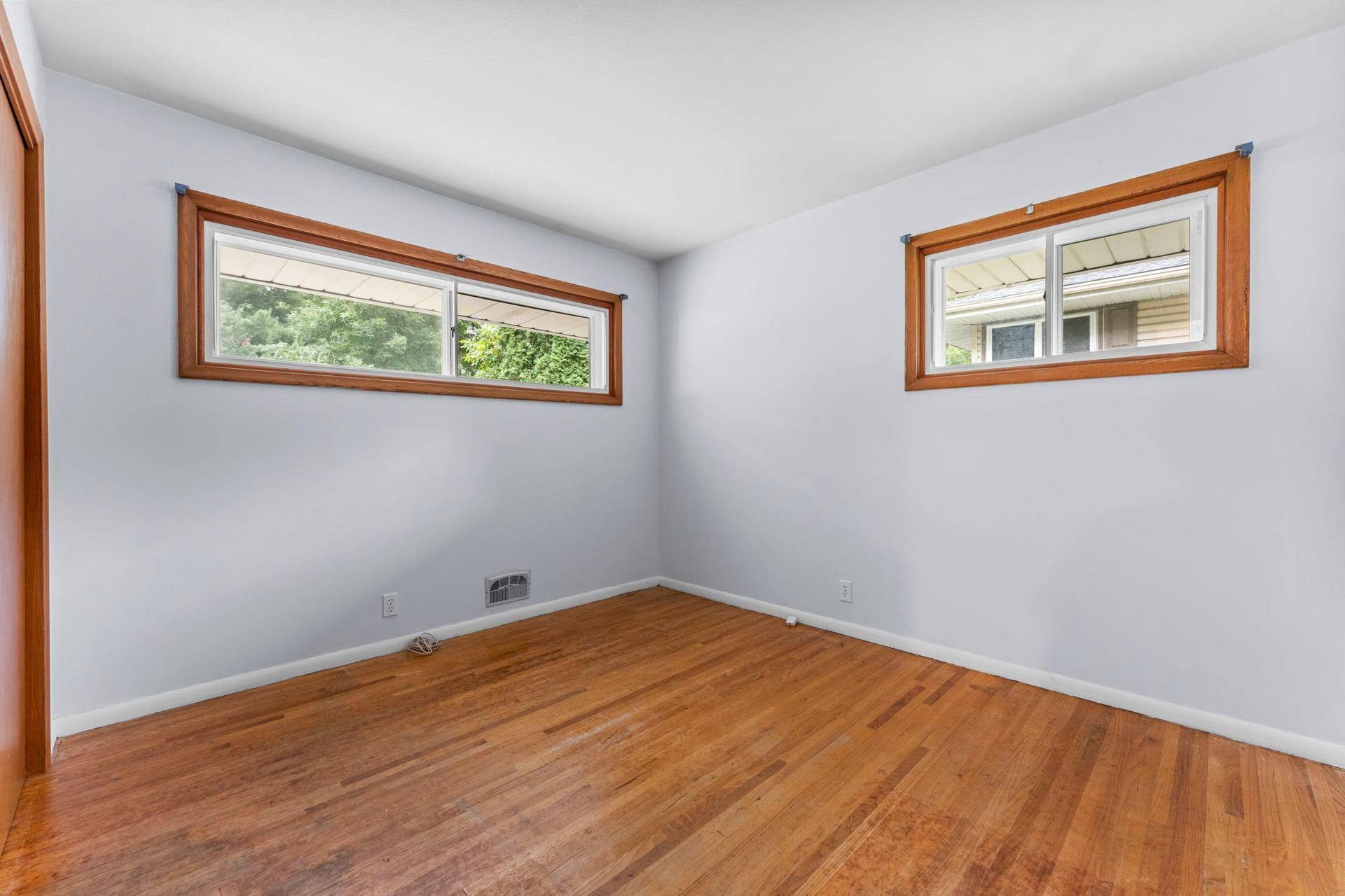 3907 Lakewood Avenue, White Bear Lake, MN 55110 22-web-or-mls-3907 Lakewood Ave-36.jpg