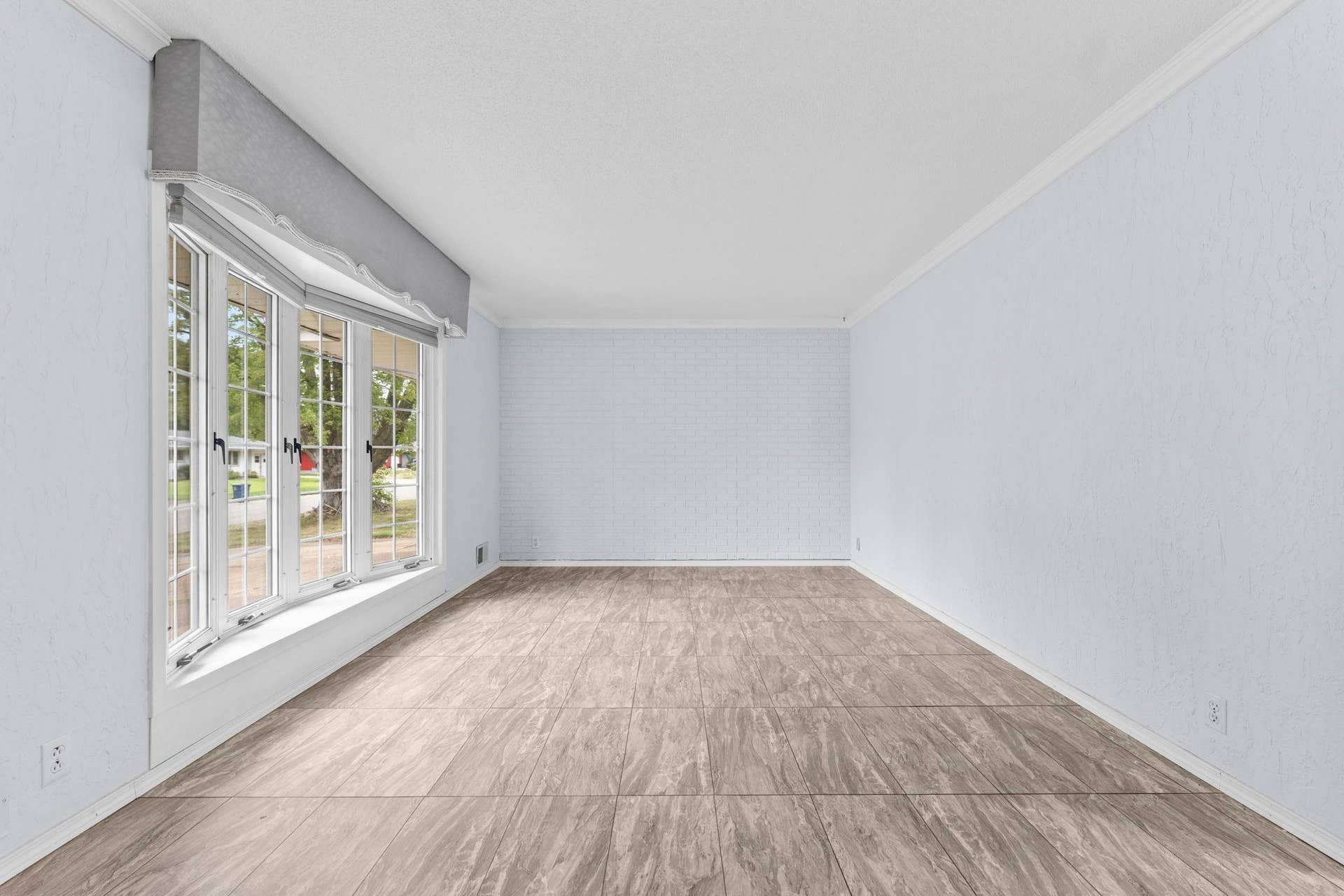 3907 Lakewood Avenue, White Bear Lake, MN 55110 8-web-or-mls-3907 Lakewood Ave-9.jpg