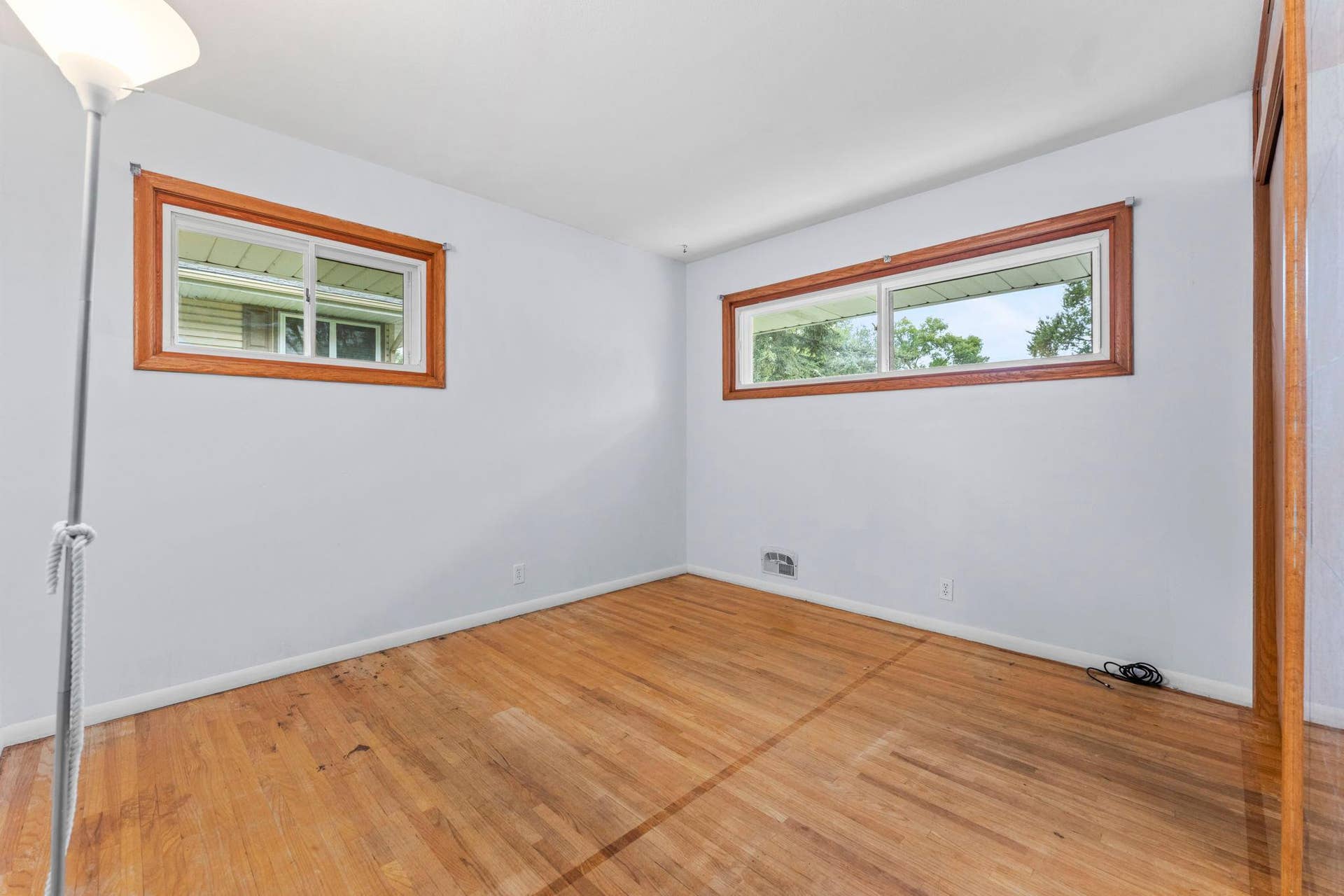 3907 Lakewood Avenue, White Bear Lake, MN 55110 28-web-or-mls-3907 Lakewood Ave-45.jpg