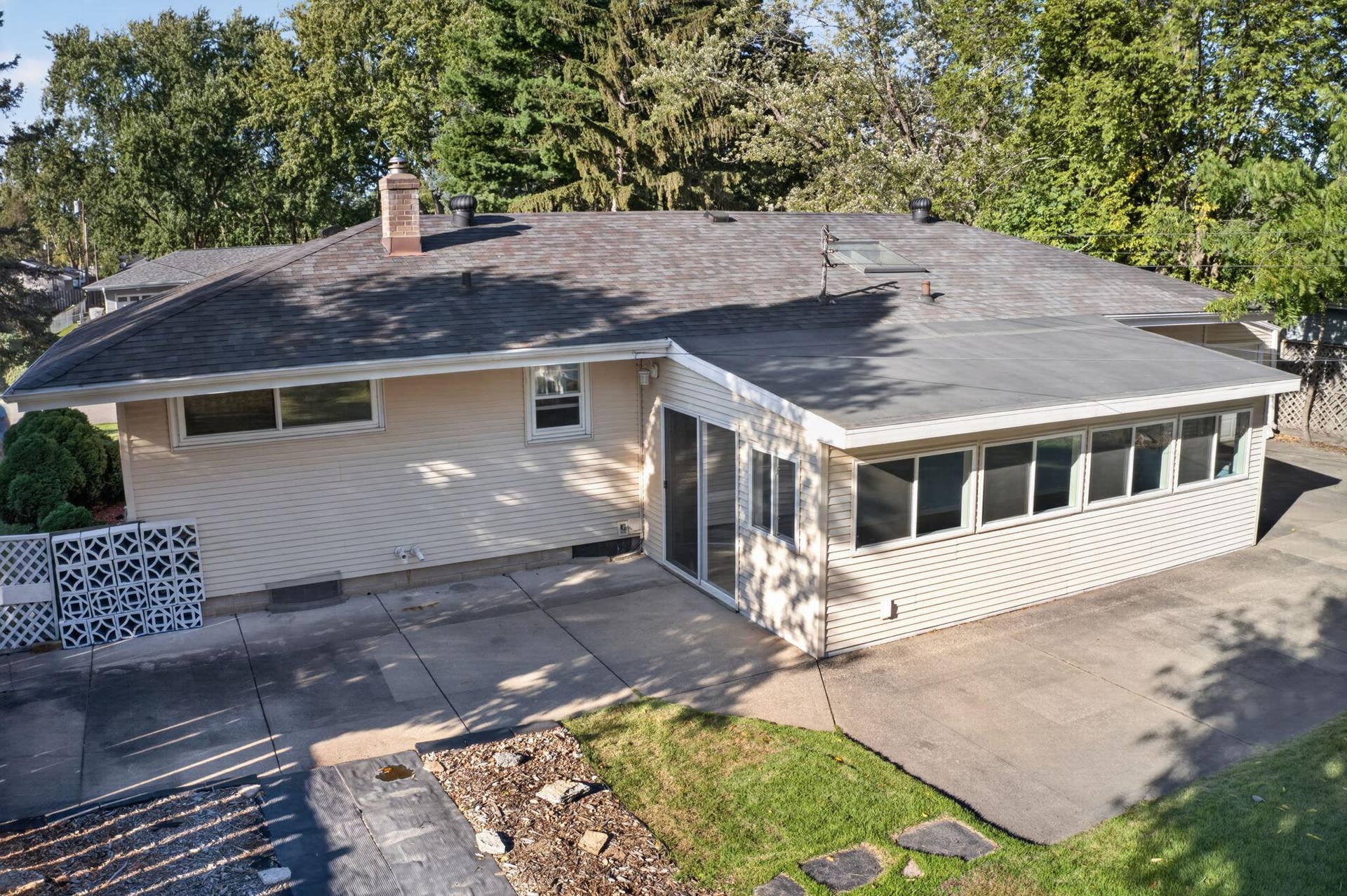3907 Lakewood Avenue, White Bear Lake, MN 55110 56-web-or-mls-DJI_0582.jpg