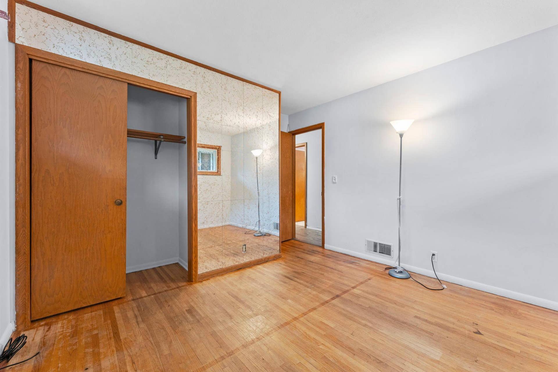 3907 Lakewood Avenue, White Bear Lake, MN 55110 30-web-or-mls-3907 Lakewood Ave-51.jpg