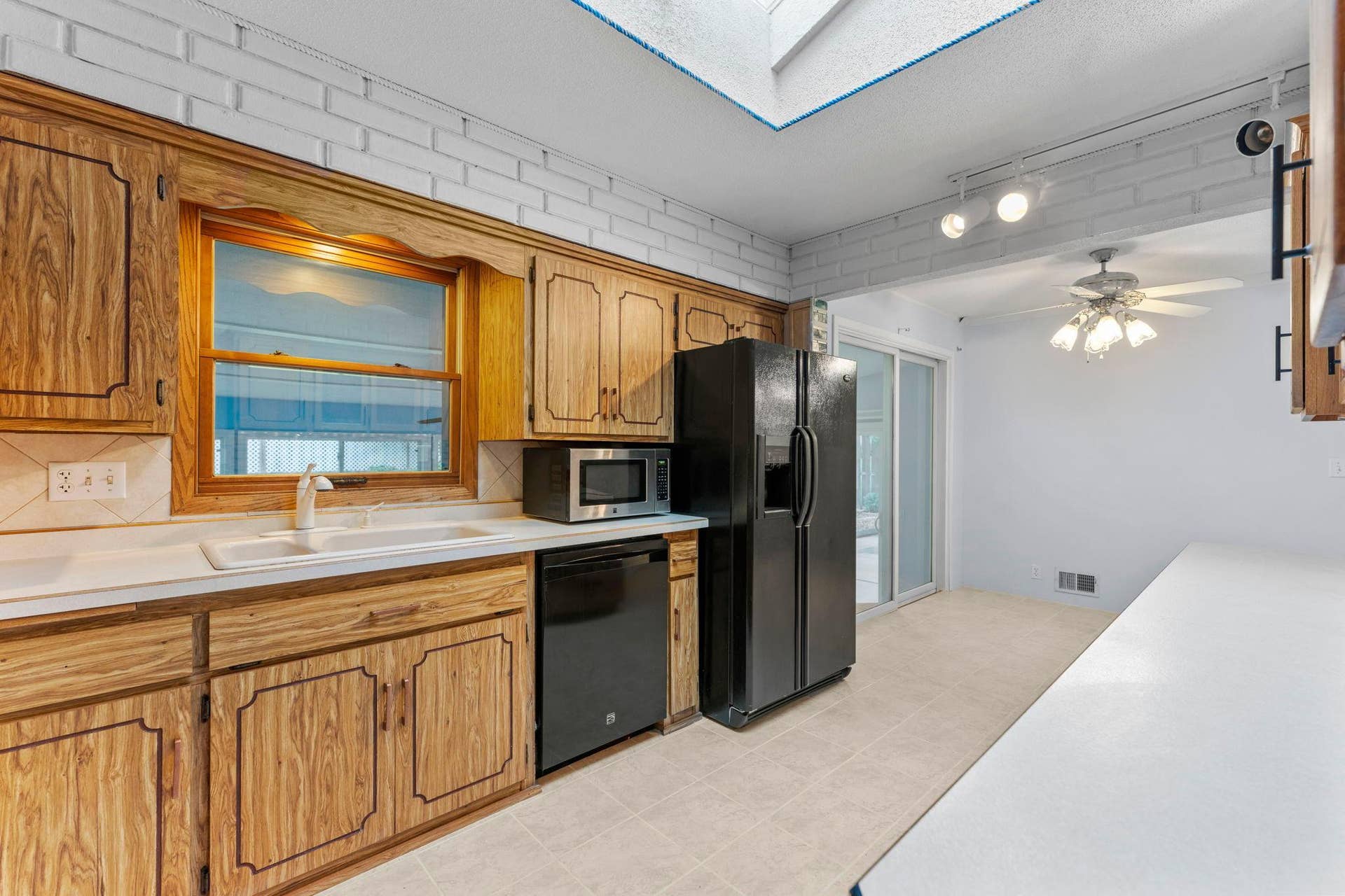 3907 Lakewood Avenue, White Bear Lake, MN 55110 18-web-or-mls-3907 Lakewood Ave-93.jpg