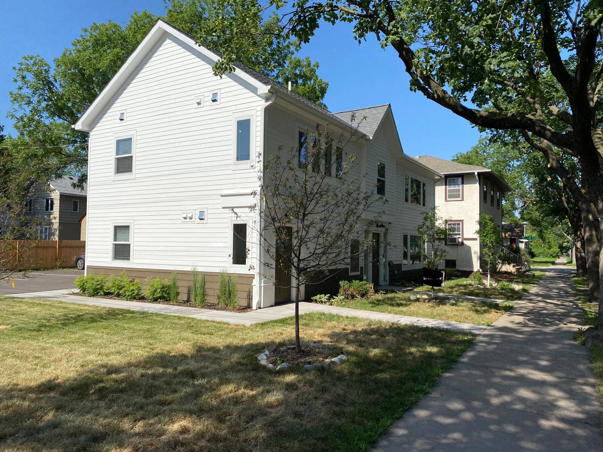 2100 Fairmount Street SE, 14, Minneapolis, MN 55414 Angle Front.jpg