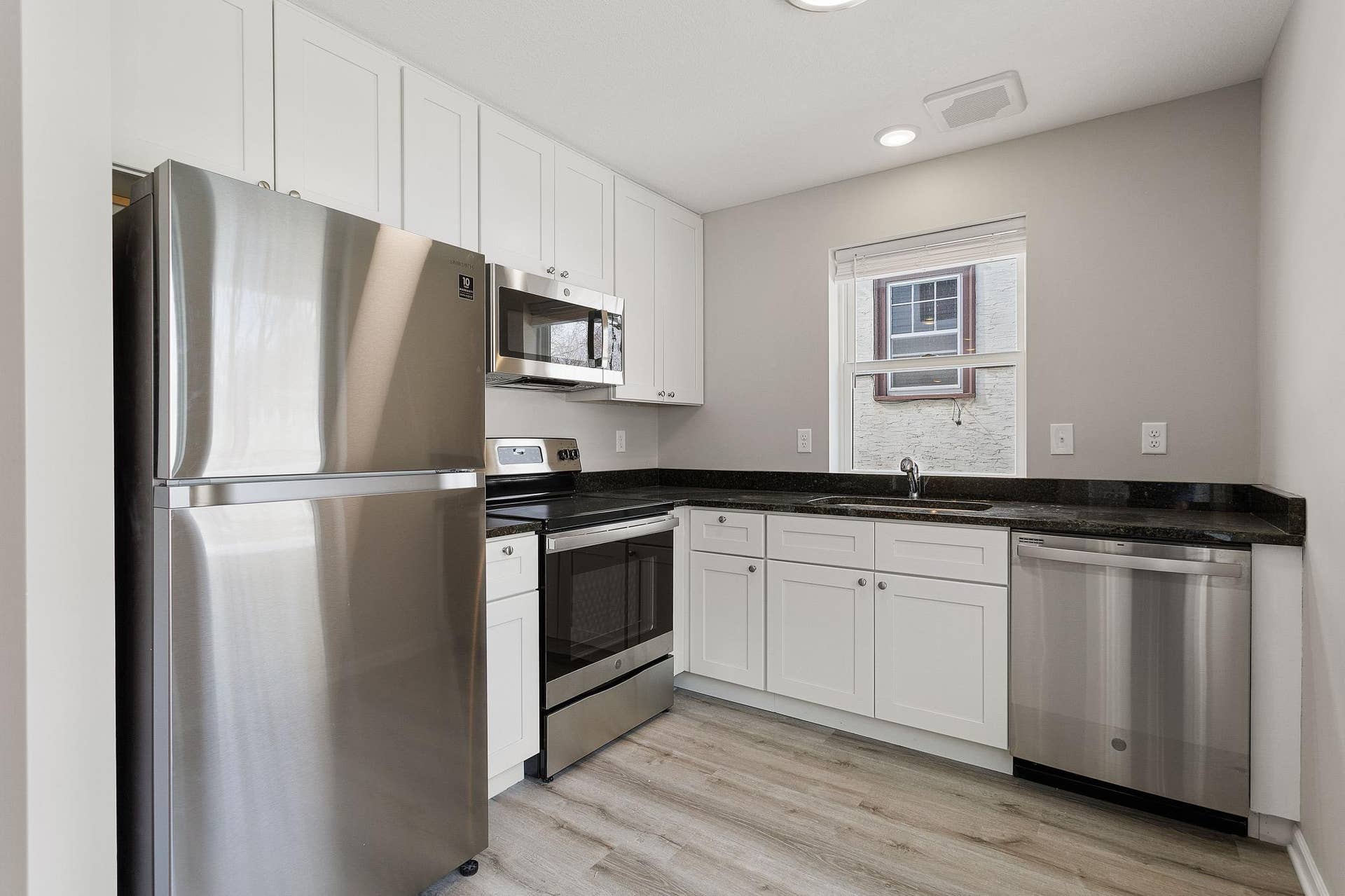 2100 Fairmount Street SE, 14, Minneapolis, MN 55414 _47A1161_1.JPG