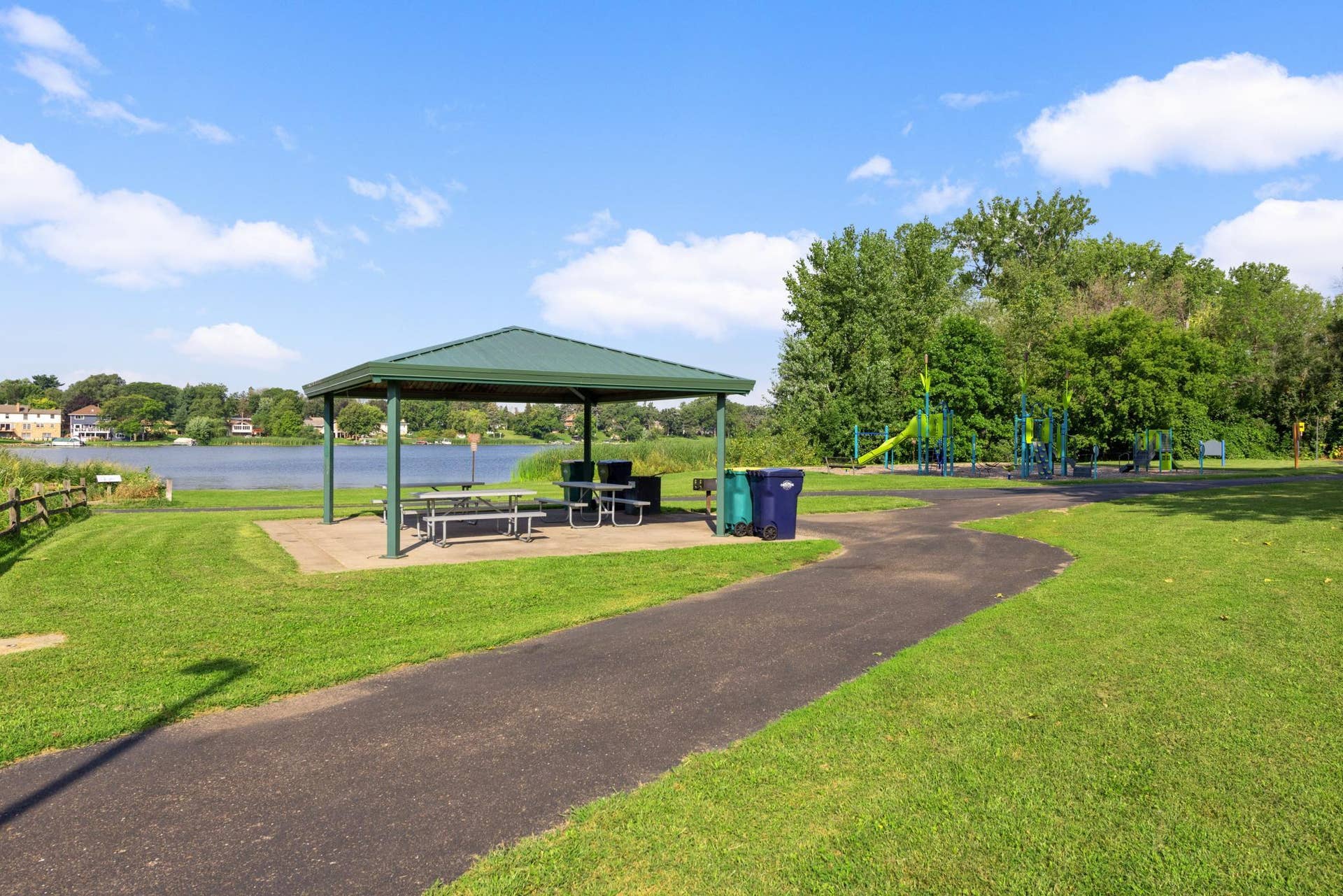 3829 Oak Street N, Brooklyn Center, MN 55429 Enjoy trails that lead you right to Twin Lake Park.
