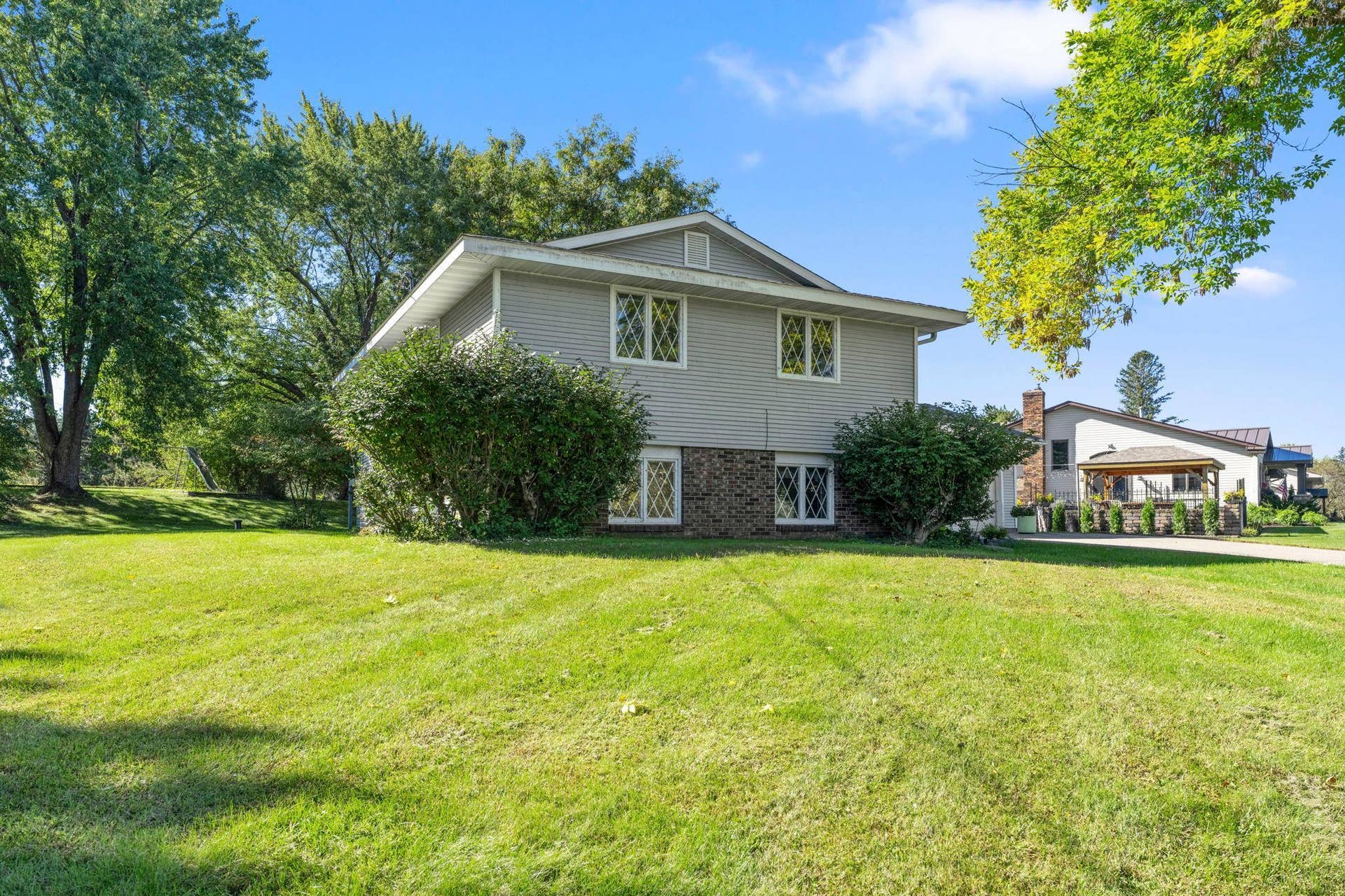 8989 Lake Jane Trail N, Lake Elmo, MN 55042 8989 Lake Jane Trail N, Lake Elmo, MN 55042