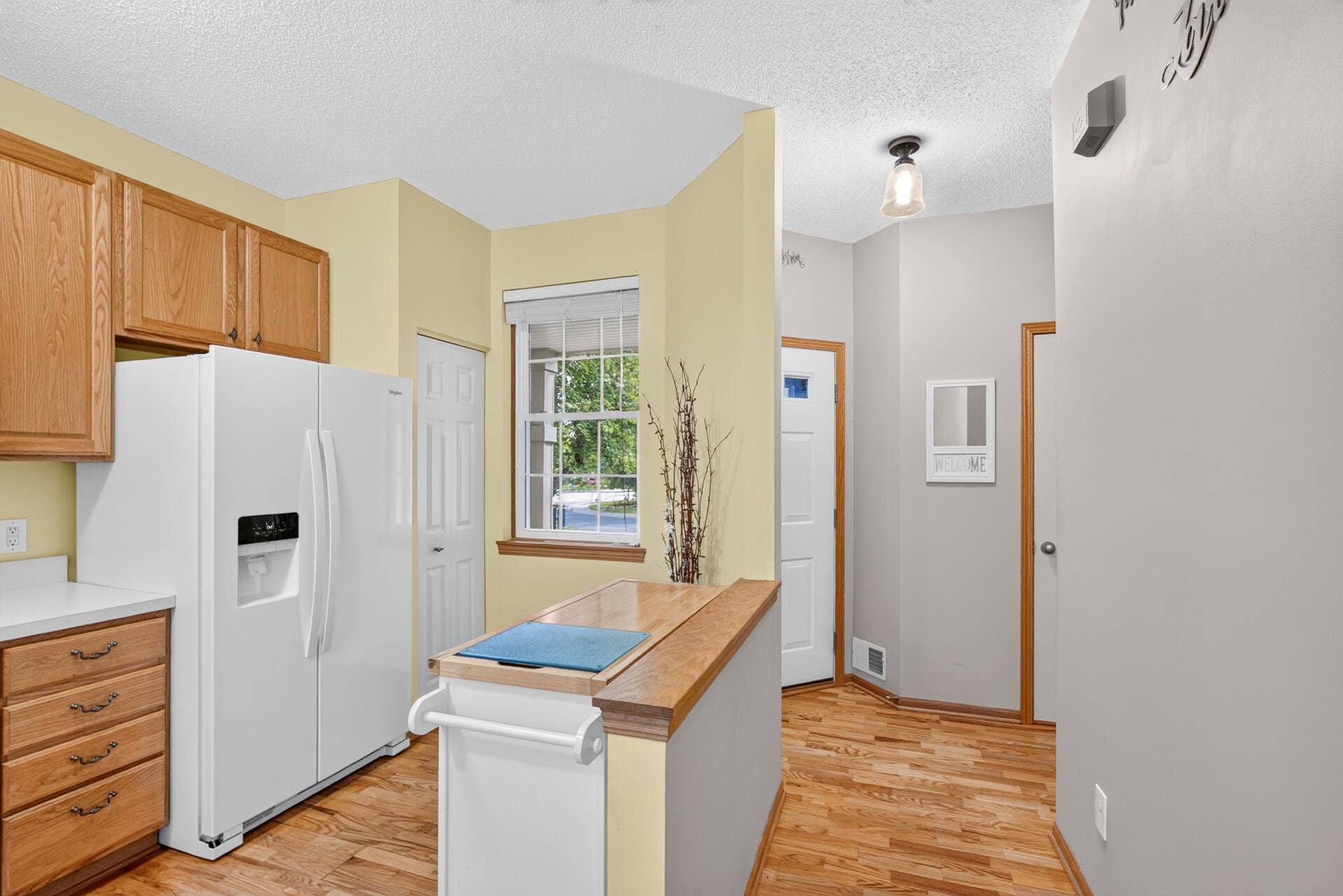 8011 Everest Lane N, Maple Grove, MN 55311 8011 Everest Lane N, Maple Grove, MN 55311