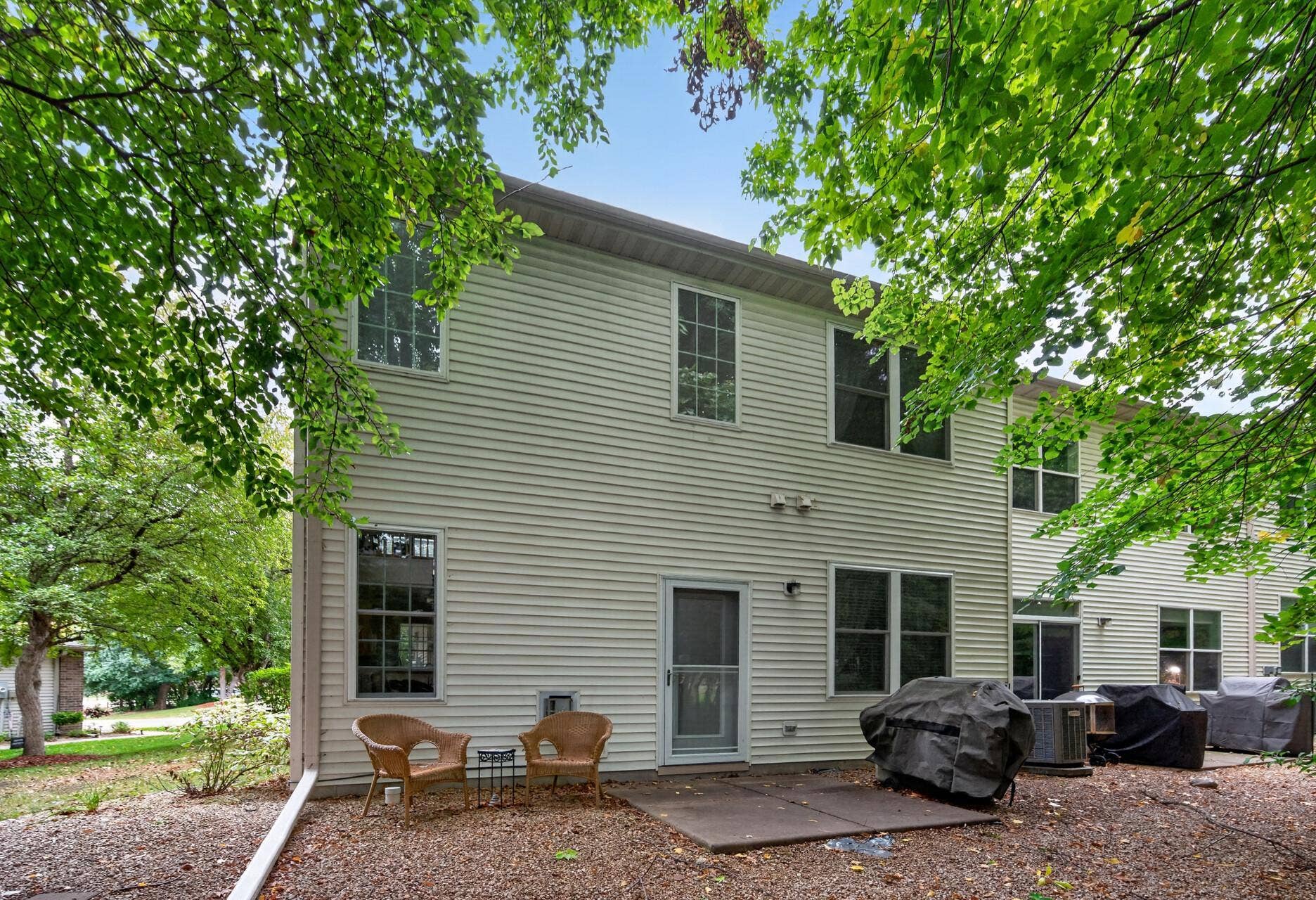 8011 Everest Lane N, Maple Grove, MN 55311 8011 Everest Lane N, Maple Grove, MN 55311