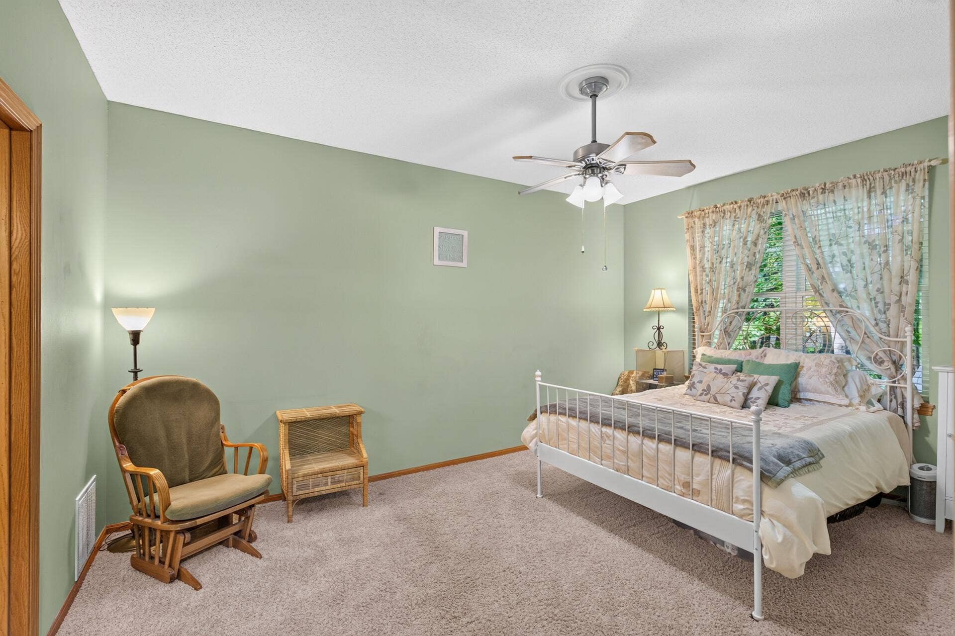 8011 Everest Lane N, Maple Grove, MN 55311 8011 Everest Lane N, Maple Grove, MN 55311