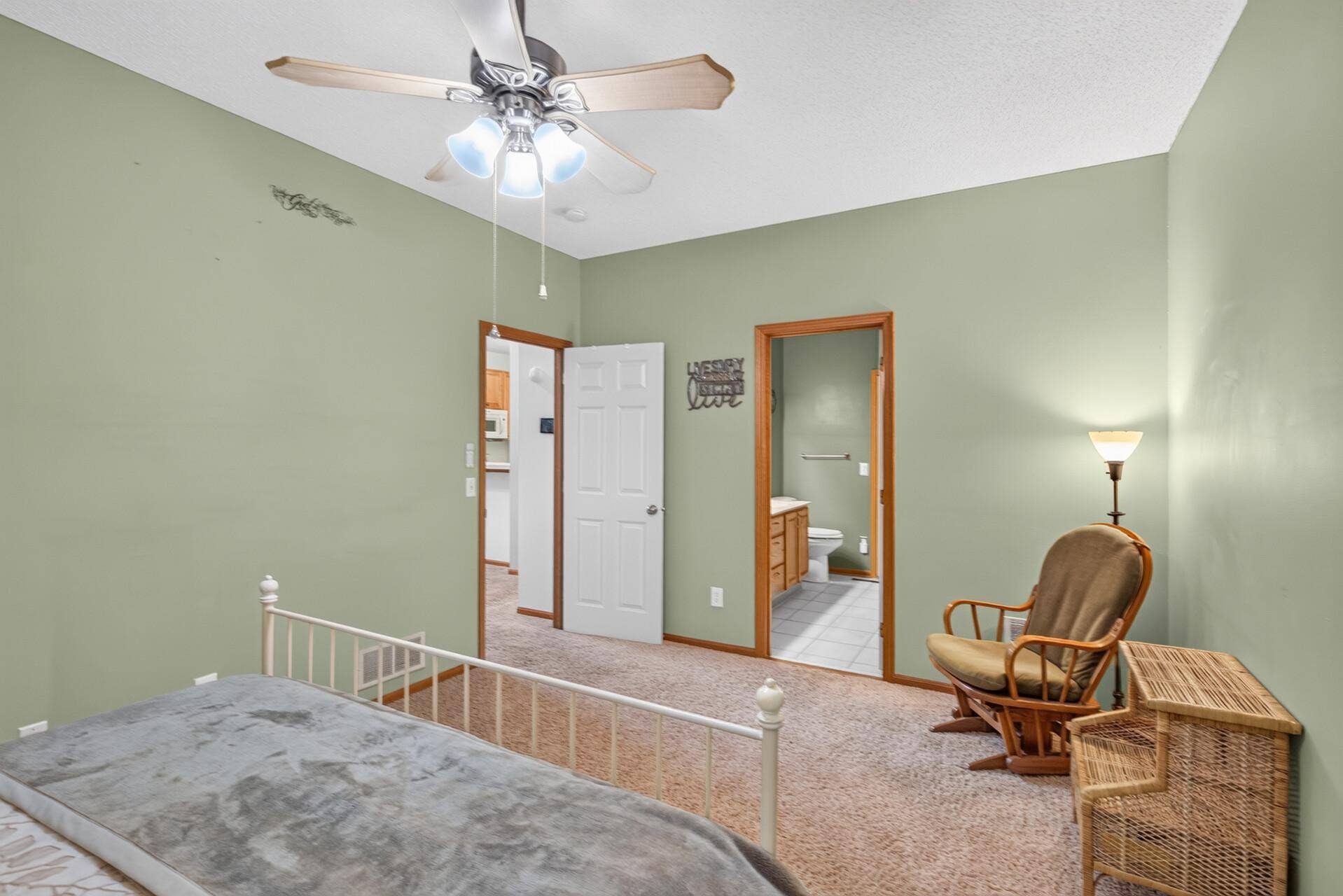 8011 Everest Lane N, Maple Grove, MN 55311 8011 Everest Lane N, Maple Grove, MN 55311