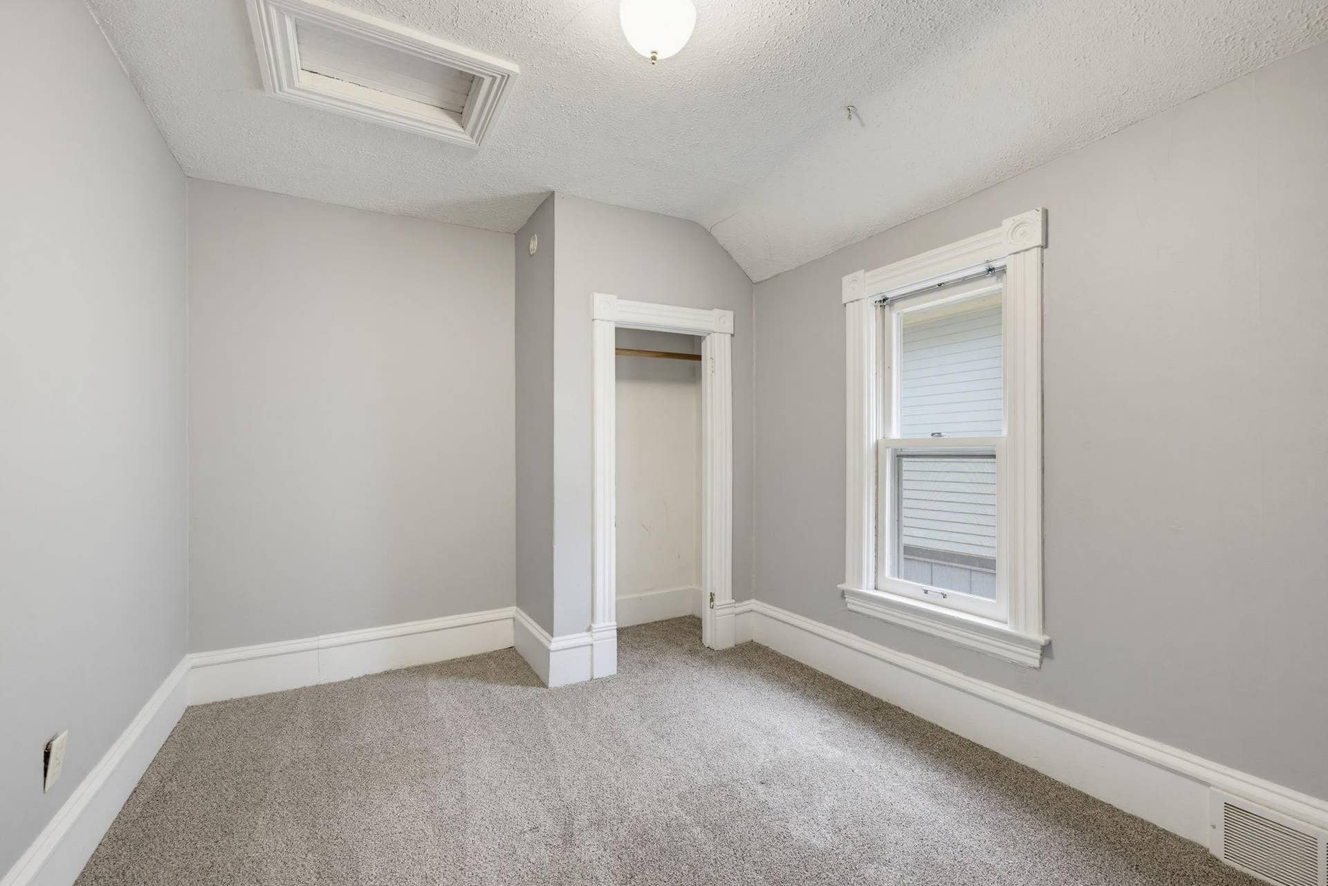 3010 Tyler Street NE, 2, Minneapolis, MN 55418 Upper level bedroom 2