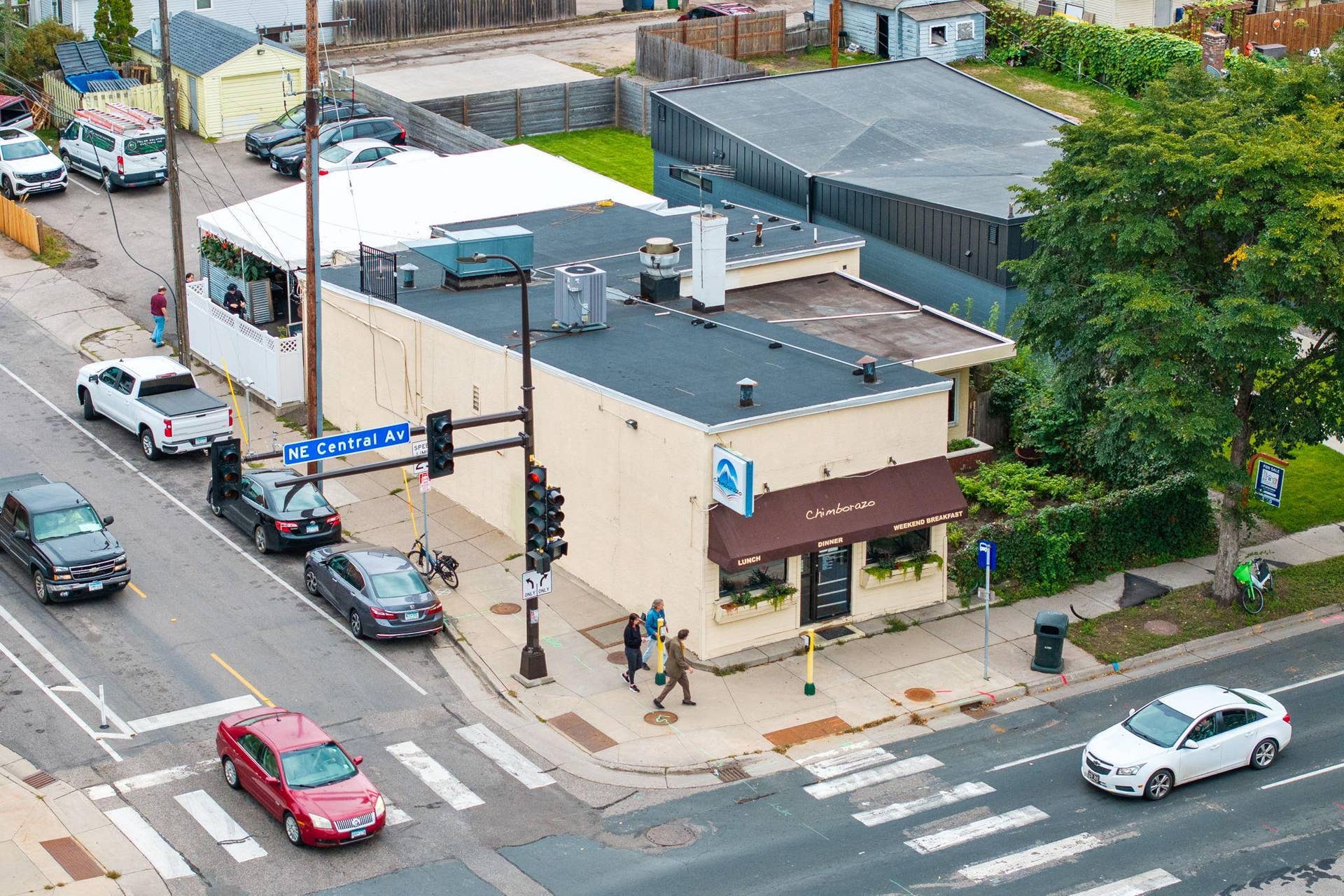 3010 Tyler Street NE, 2, Minneapolis, MN 55418 You'll enjoy being walking distance to all of Central Avenue's shops & restaurants