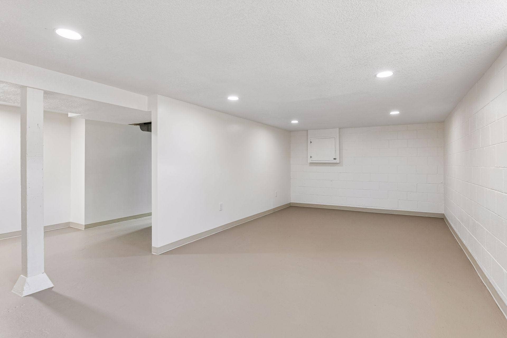 2219 Lincoln Street NE, 87, Minneapolis, MN 55418 Basement bonus, family, art space, or exercise room