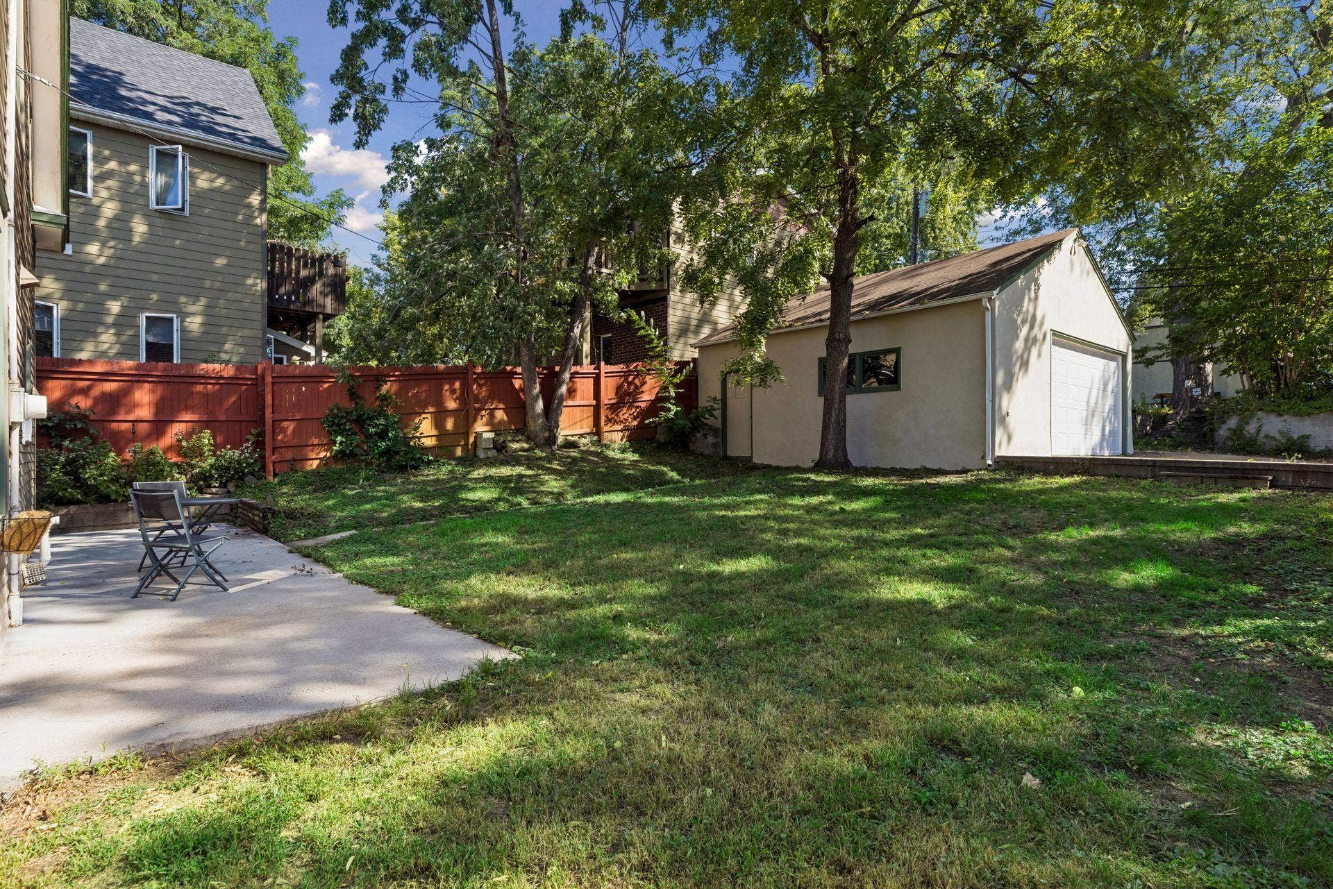 2219 Lincoln Street NE, 87, Minneapolis, MN 55418 Backyard green space for garden