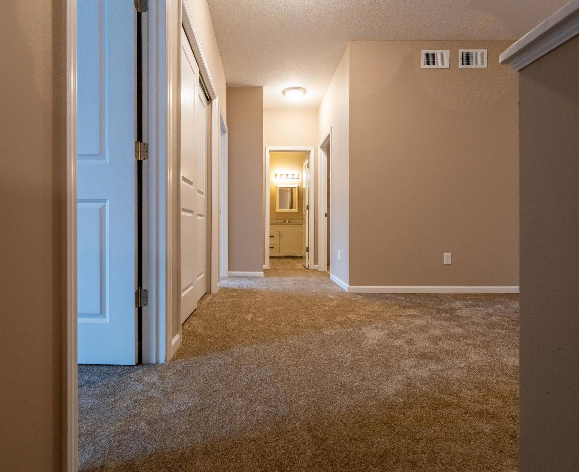 3371 Hazel Trail, #F, Woodbury, MN 55129 3371 Hazel Trail, #F, Woodbury, MN 55129