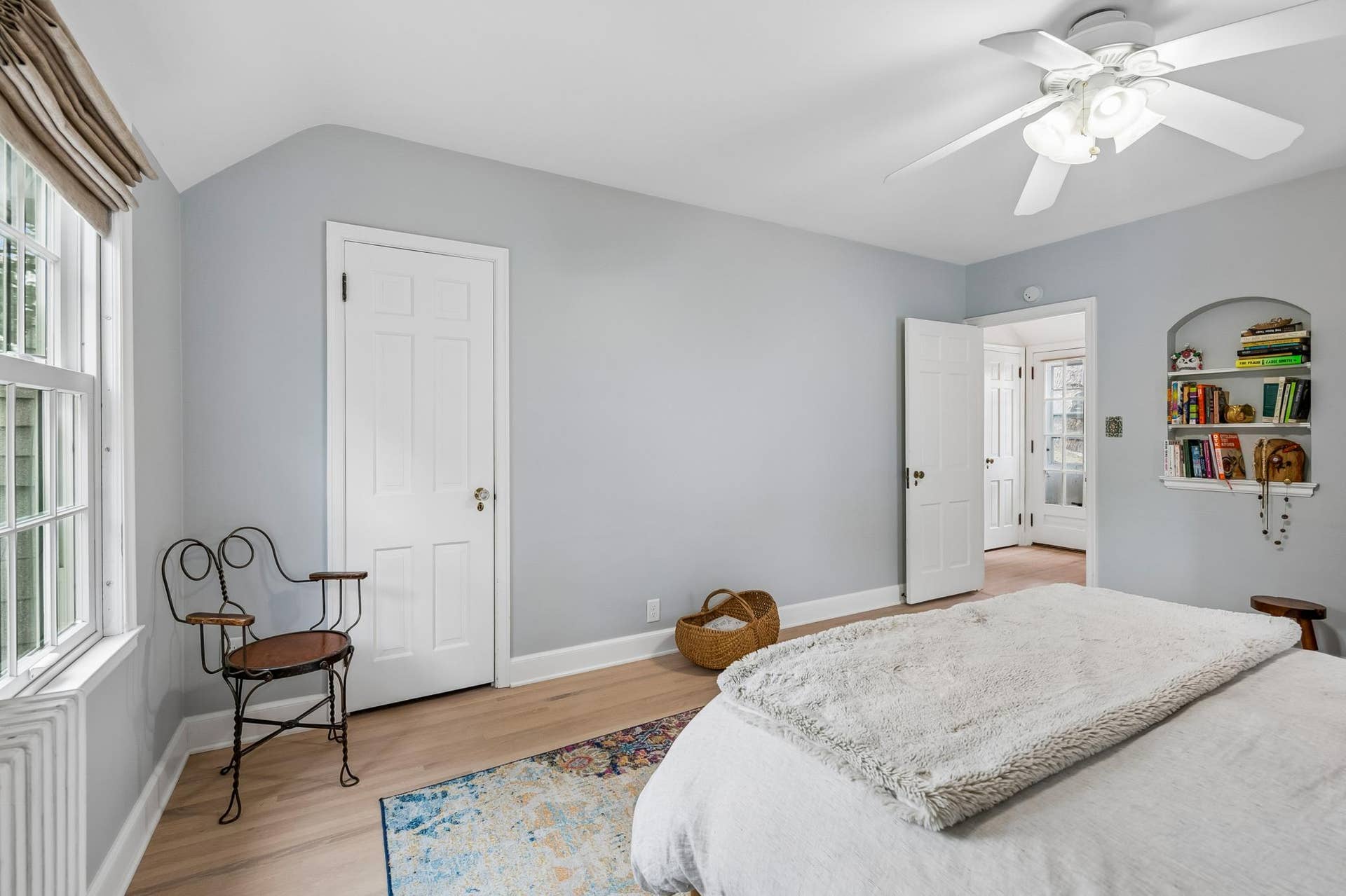 5336 Ewing Avenue S, 28, Minneapolis, MN 55410