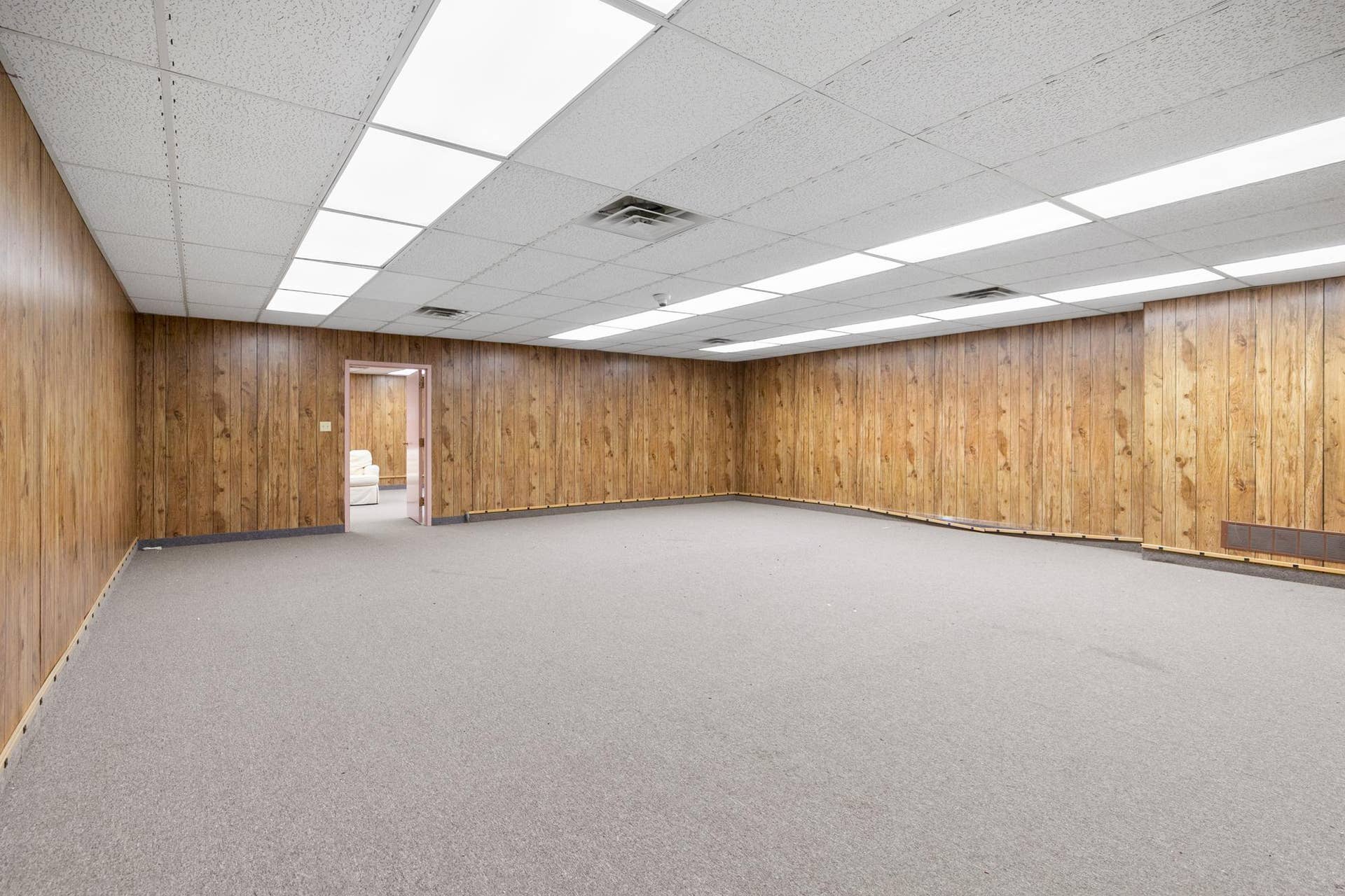 976 Minnehaha Avenue W, 102, Saint Paul, MN 55104 Minnehaha (16).jpg