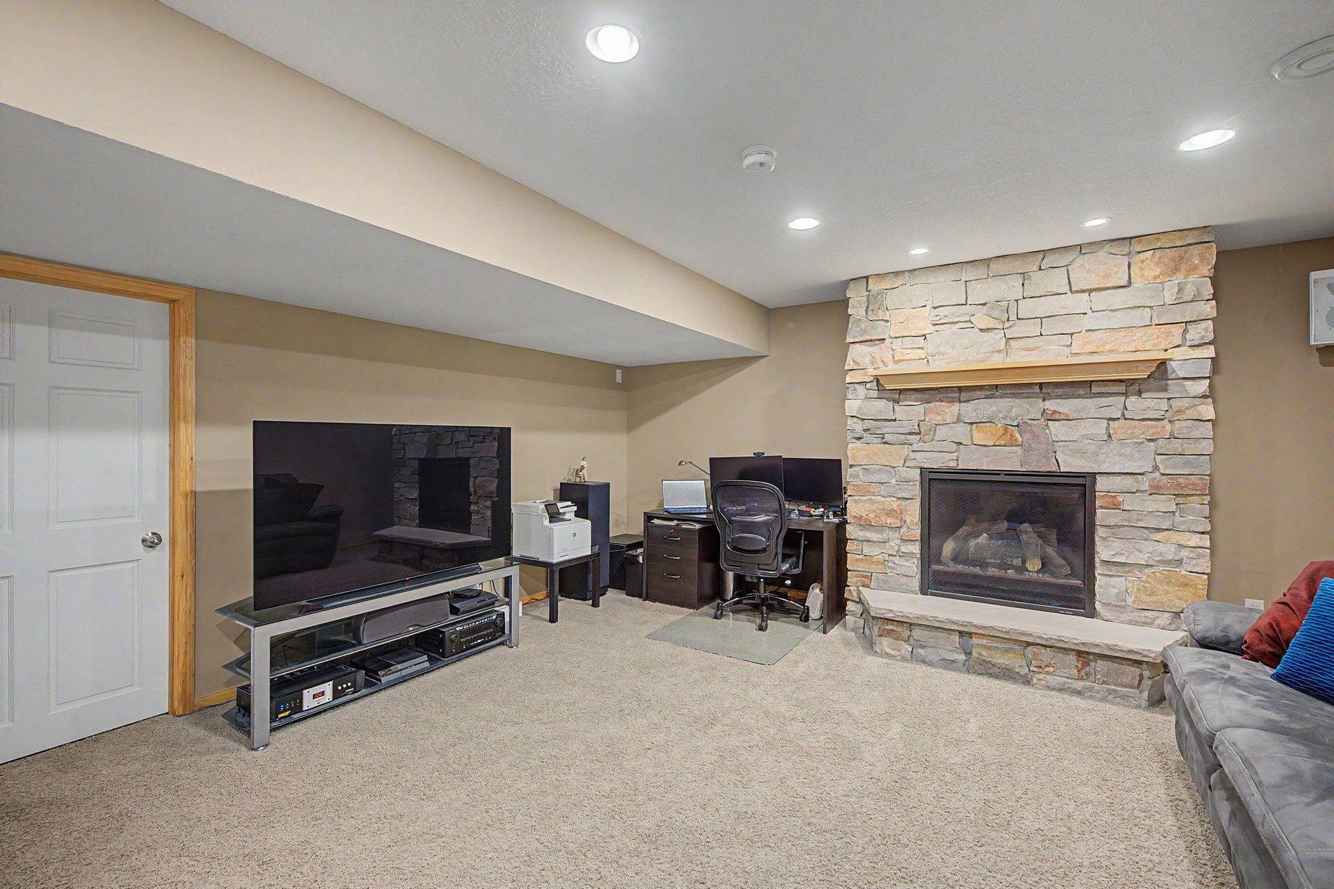 9906 Scott Avenue N, Brooklyn Park, MN 55443 9906 Scott Avenue N, Brooklyn Park, MN 55443