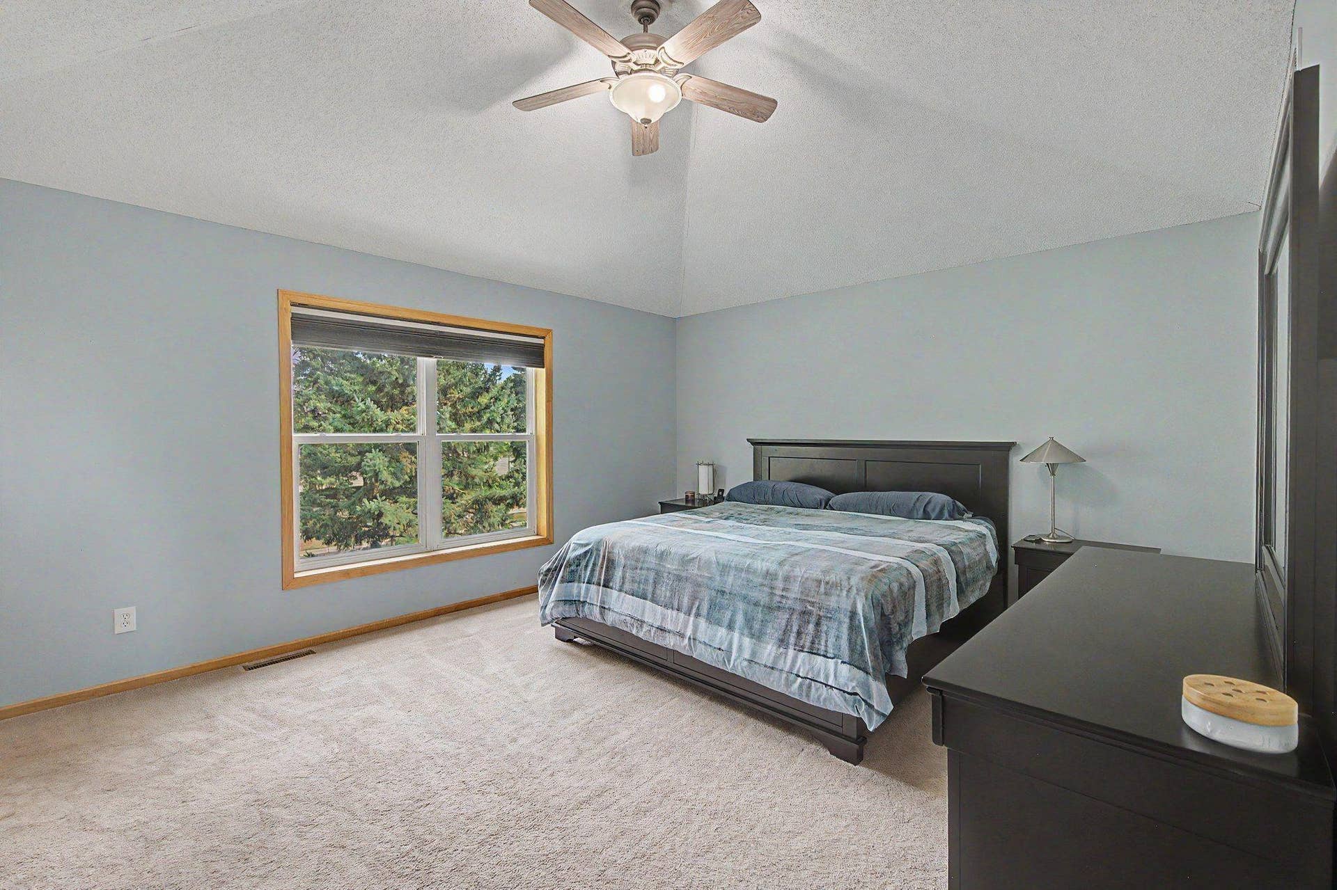 9906 Scott Avenue N, Brooklyn Park, MN 55443 9906 Scott Avenue N, Brooklyn Park, MN 55443