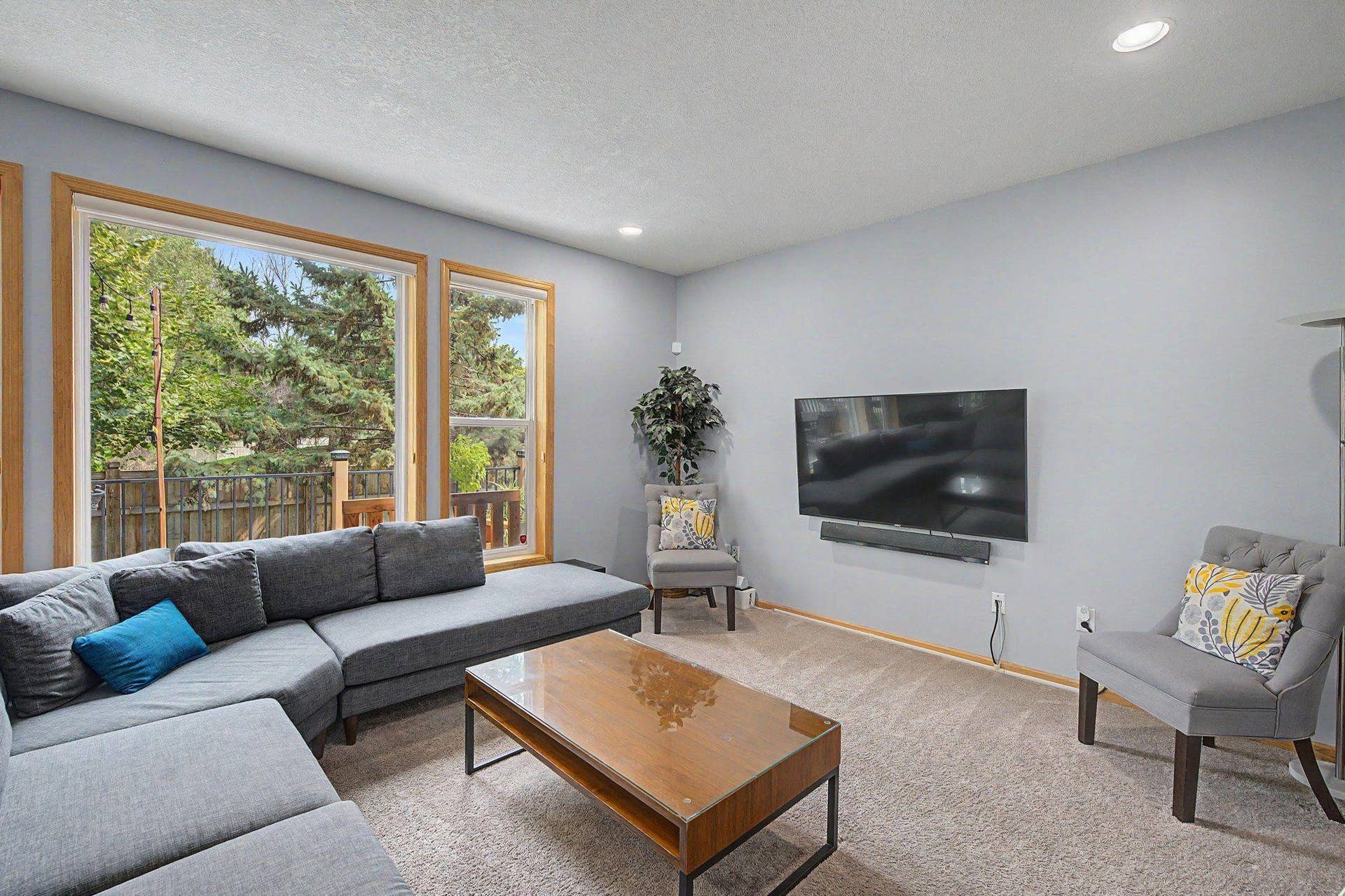 9906 Scott Avenue N, Brooklyn Park, MN 55443 9906 Scott Avenue N, Brooklyn Park, MN 55443