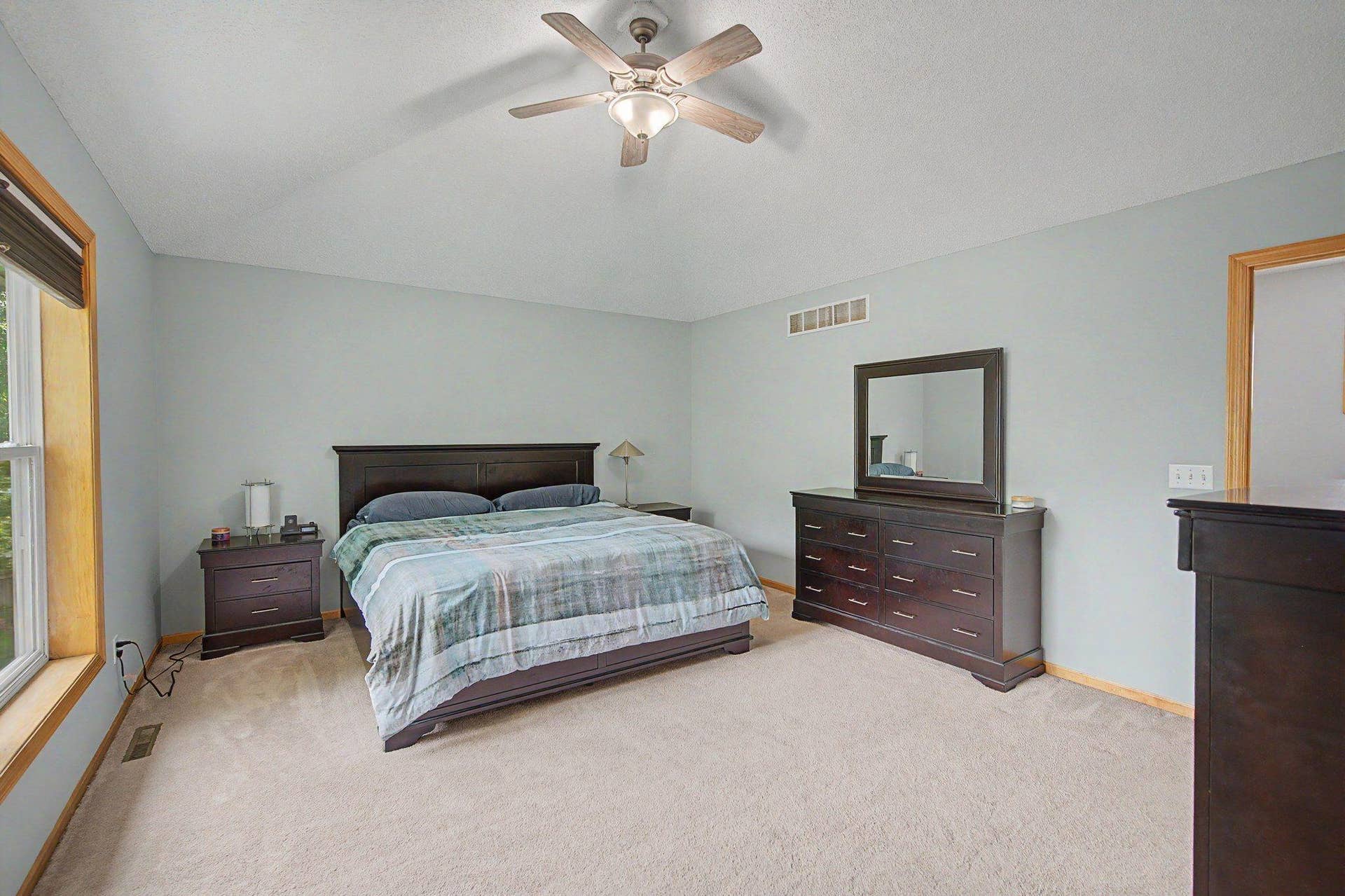 9906 Scott Avenue N, Brooklyn Park, MN 55443 9906 Scott Avenue N, Brooklyn Park, MN 55443