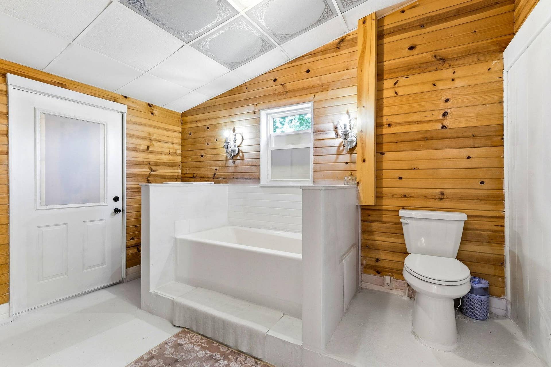 317 N Austin Avenue, Litchfield, MN 55355
