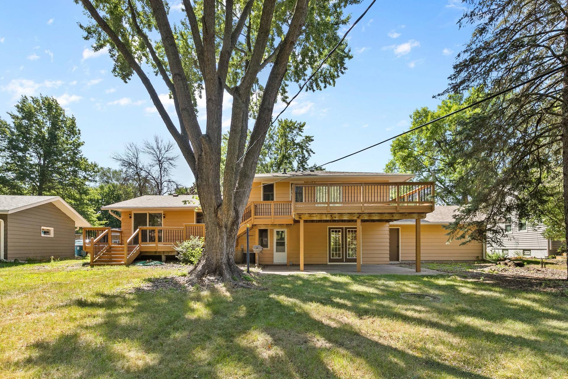 2567 Orchard Lane, White Bear Lake, MN 55110 Rear Viewing - Pic 1 of 3