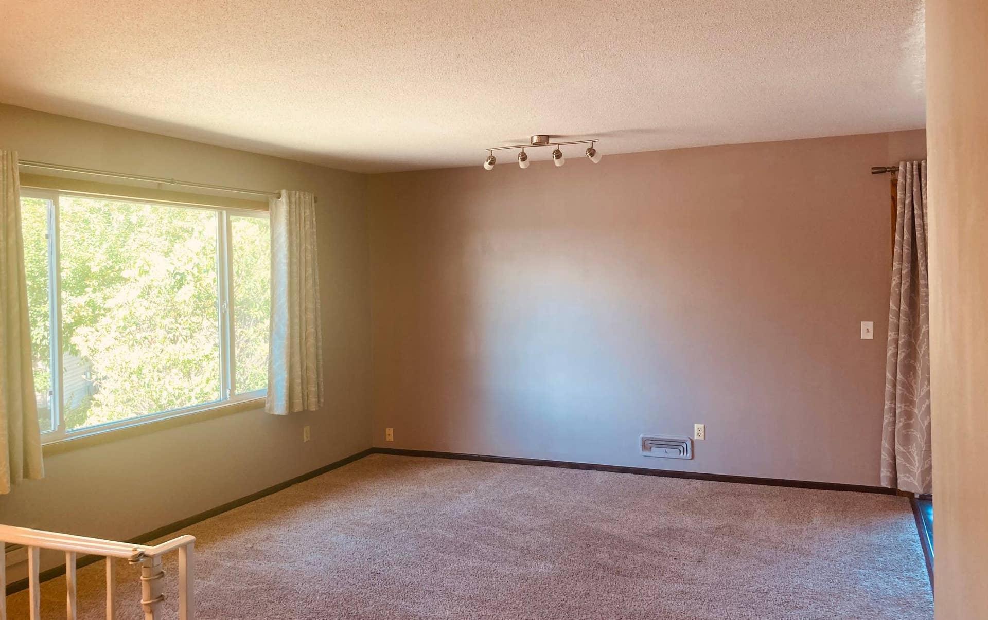 9981 106th Place N, Maple Grove, MN 55369 6) 77067-6aa87fb755962.jpeg